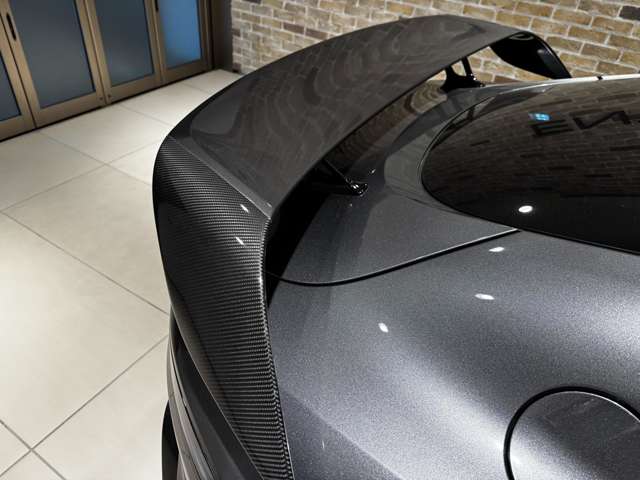 アストンマーティン V12ヴァンテージ