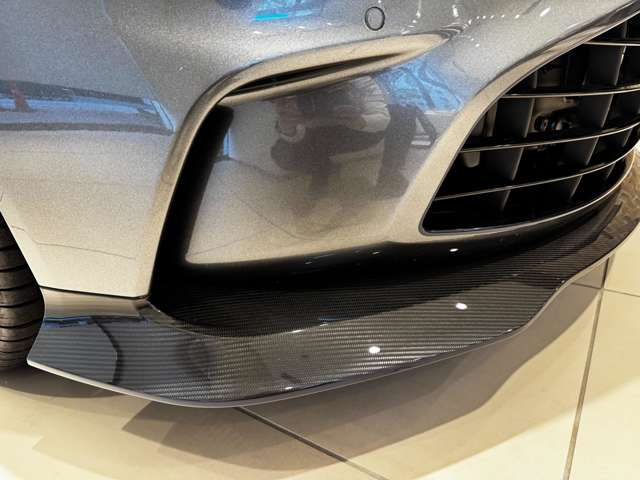アストンマーティン V12ヴァンテージ