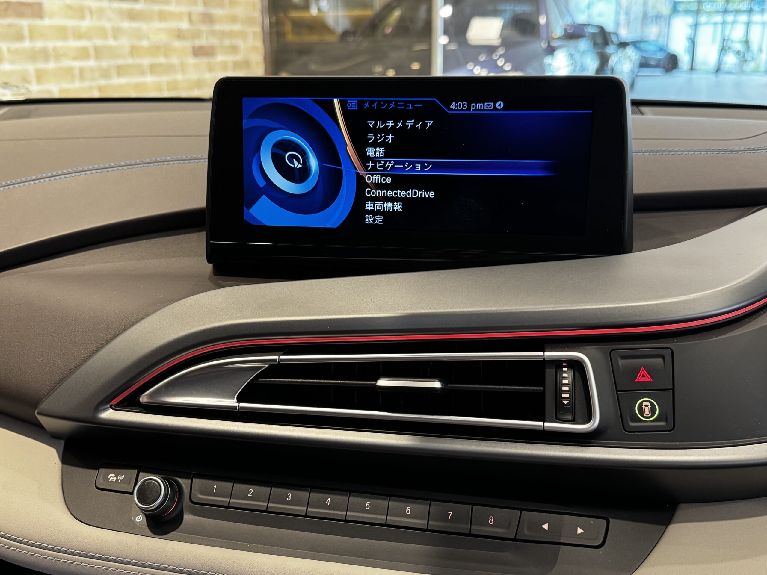 BMW i8 ベースモデル