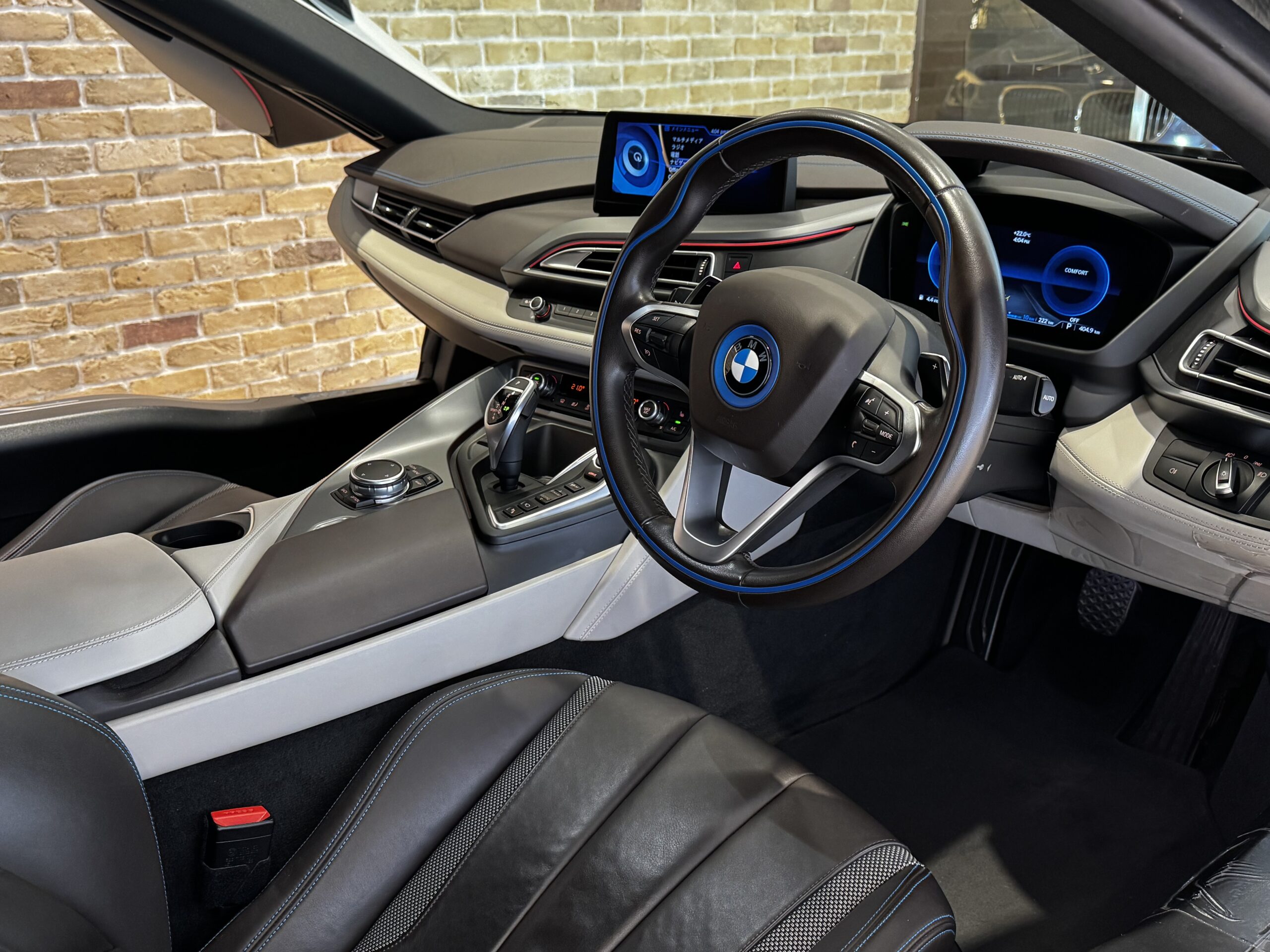 BMW i8 ベースモデル