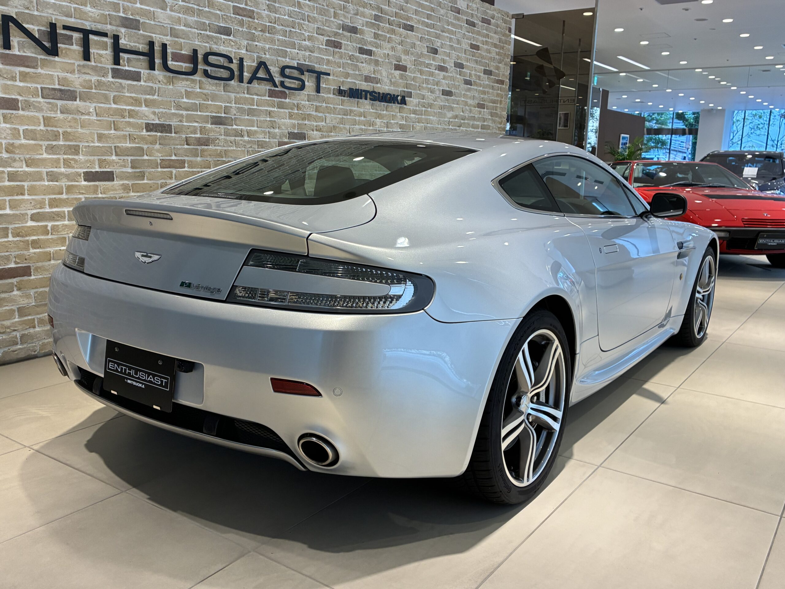 ｱｽﾄﾝﾏｰﾃｨﾝ V8 ｳﾞｧﾝﾃｰｼﾞ N400ﾆｭﾙﾌﾞﾙｸﾘﾝｸ 240台限定車