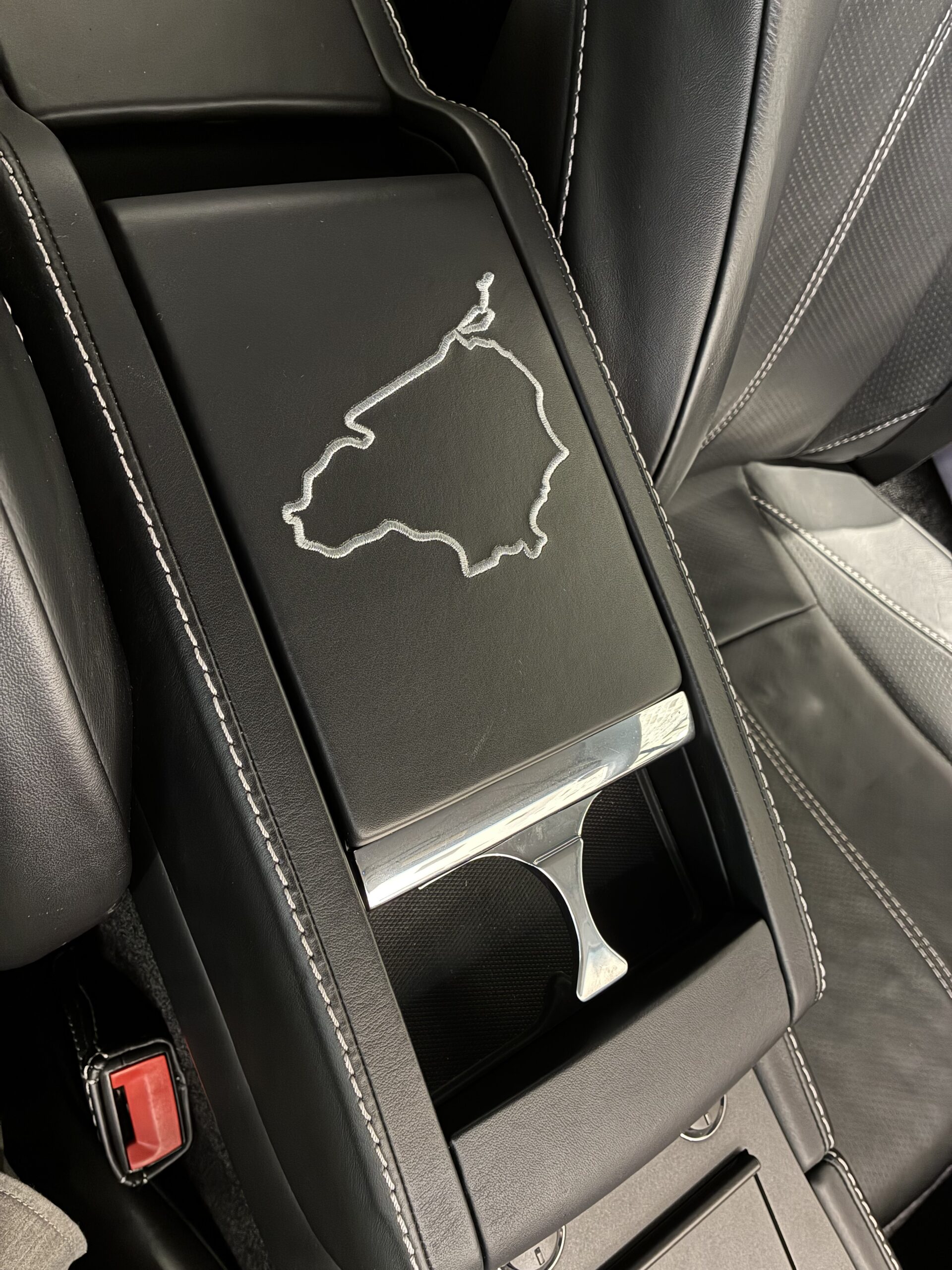 ｱｽﾄﾝﾏｰﾃｨﾝ V8 ｳﾞｧﾝﾃｰｼﾞ N400ﾆｭﾙﾌﾞﾙｸﾘﾝｸ 240台限定車