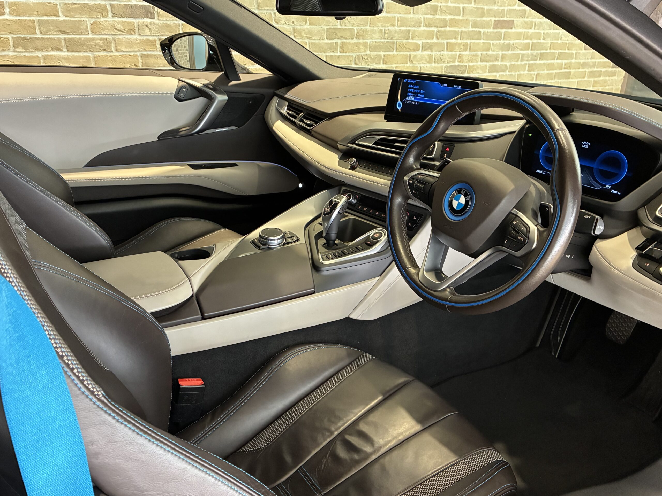 BMW i8 ベースモデル