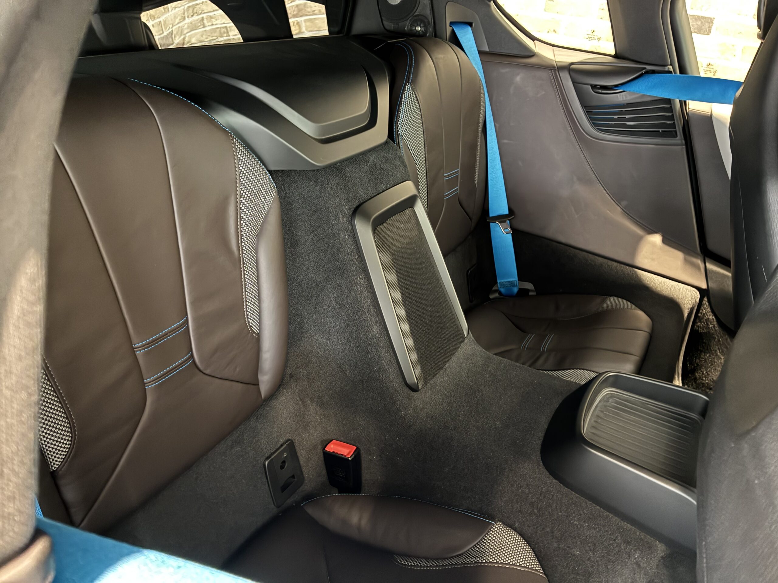 BMW i8 ベースモデル