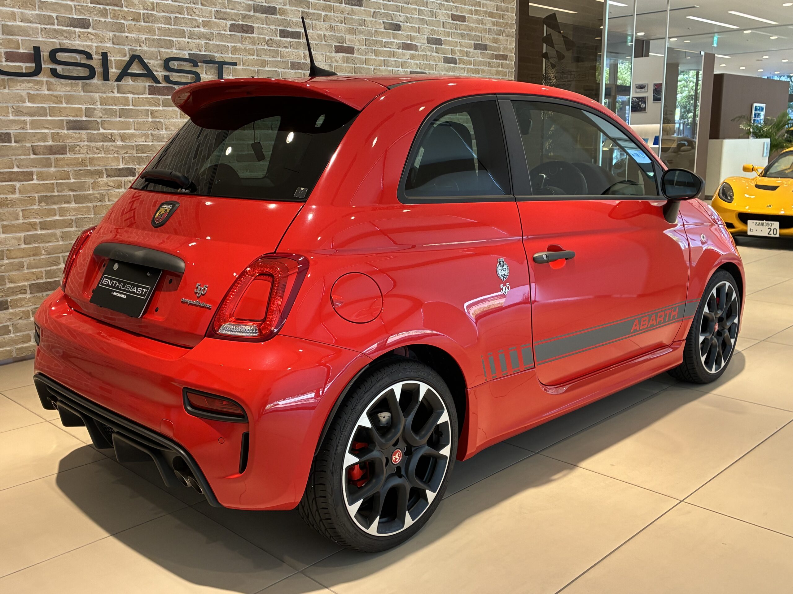 アバルト５９５　コンペティツィオーネ スティーレ　４０台限定車