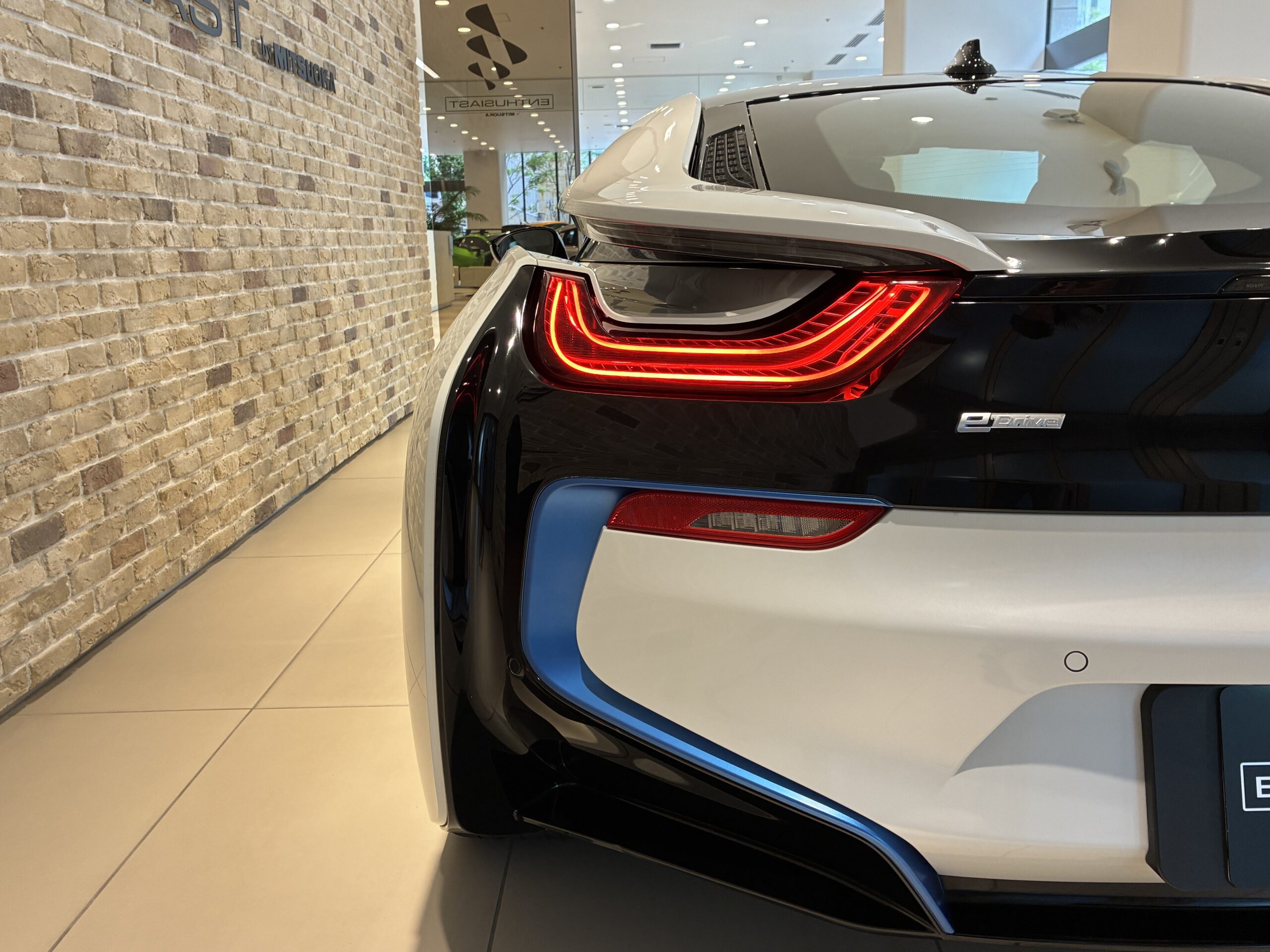 BMW i8 ベースモデル