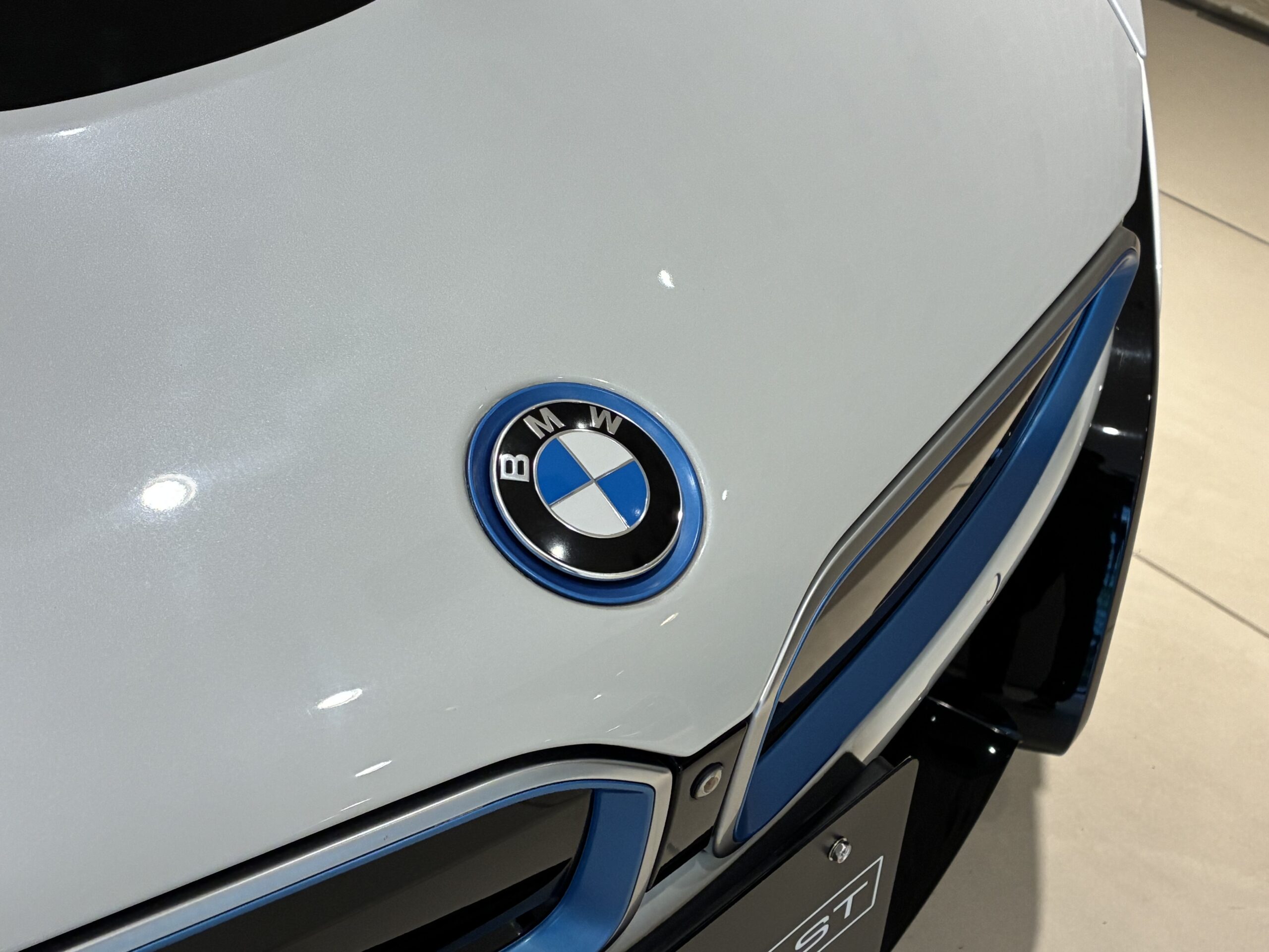 BMW i8 ベースモデル