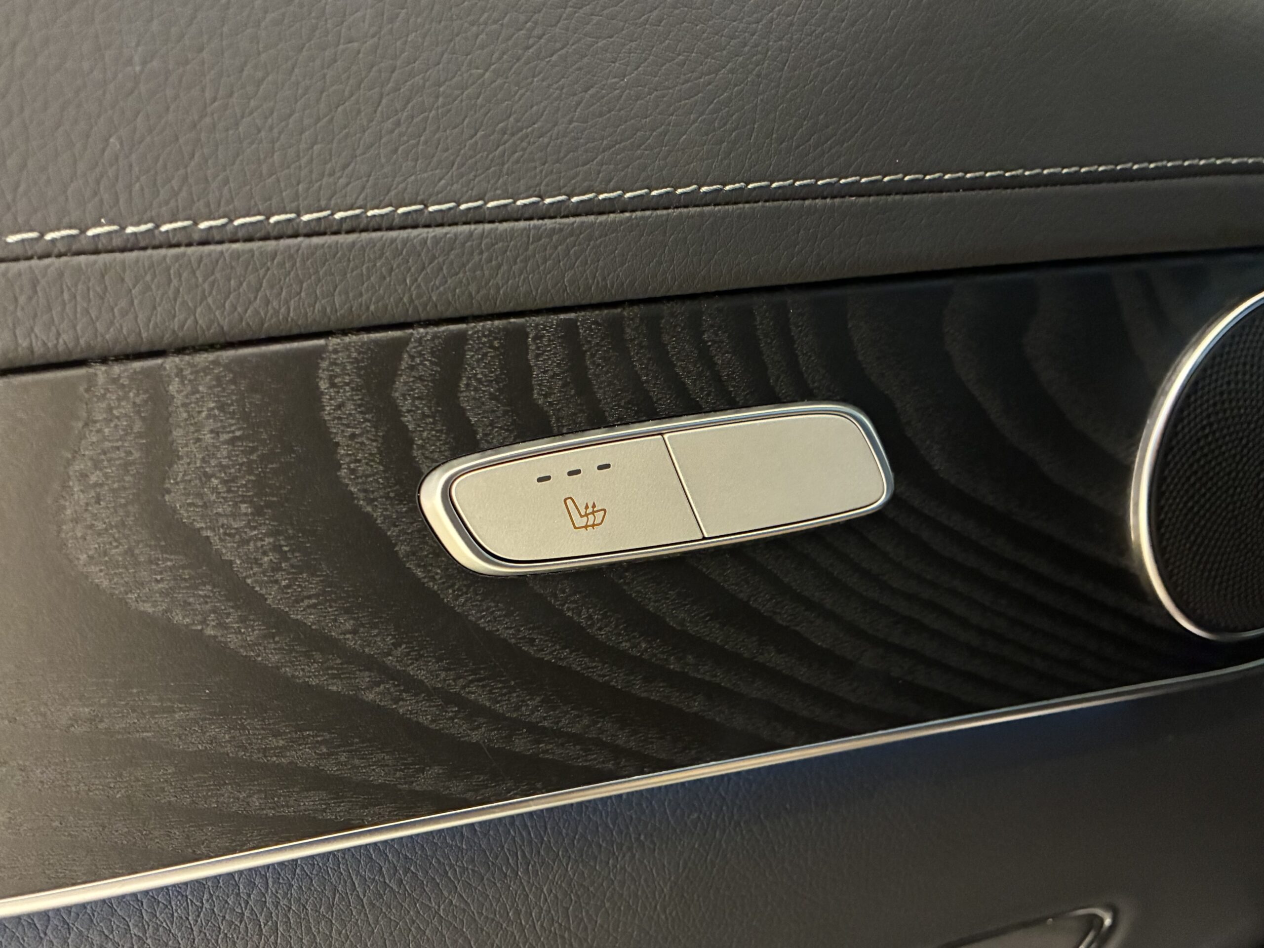 メルセデスAMG GLC43クーペ 4マチック 4WD MP202302