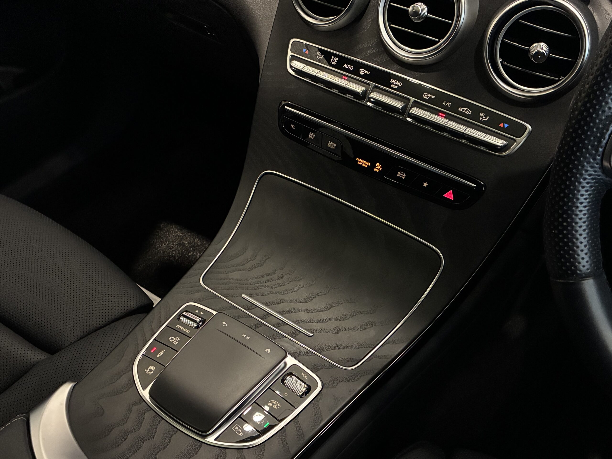 メルセデスAMG GLC43クーペ 4マチック 4WD MP202302