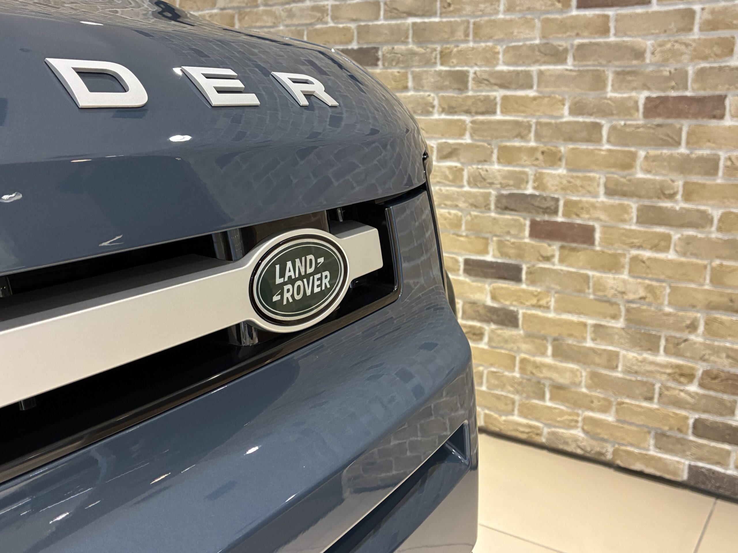 ランドローバーディフェンダー　カウンティ エクステリアパック キュレーテッドフォージャパン