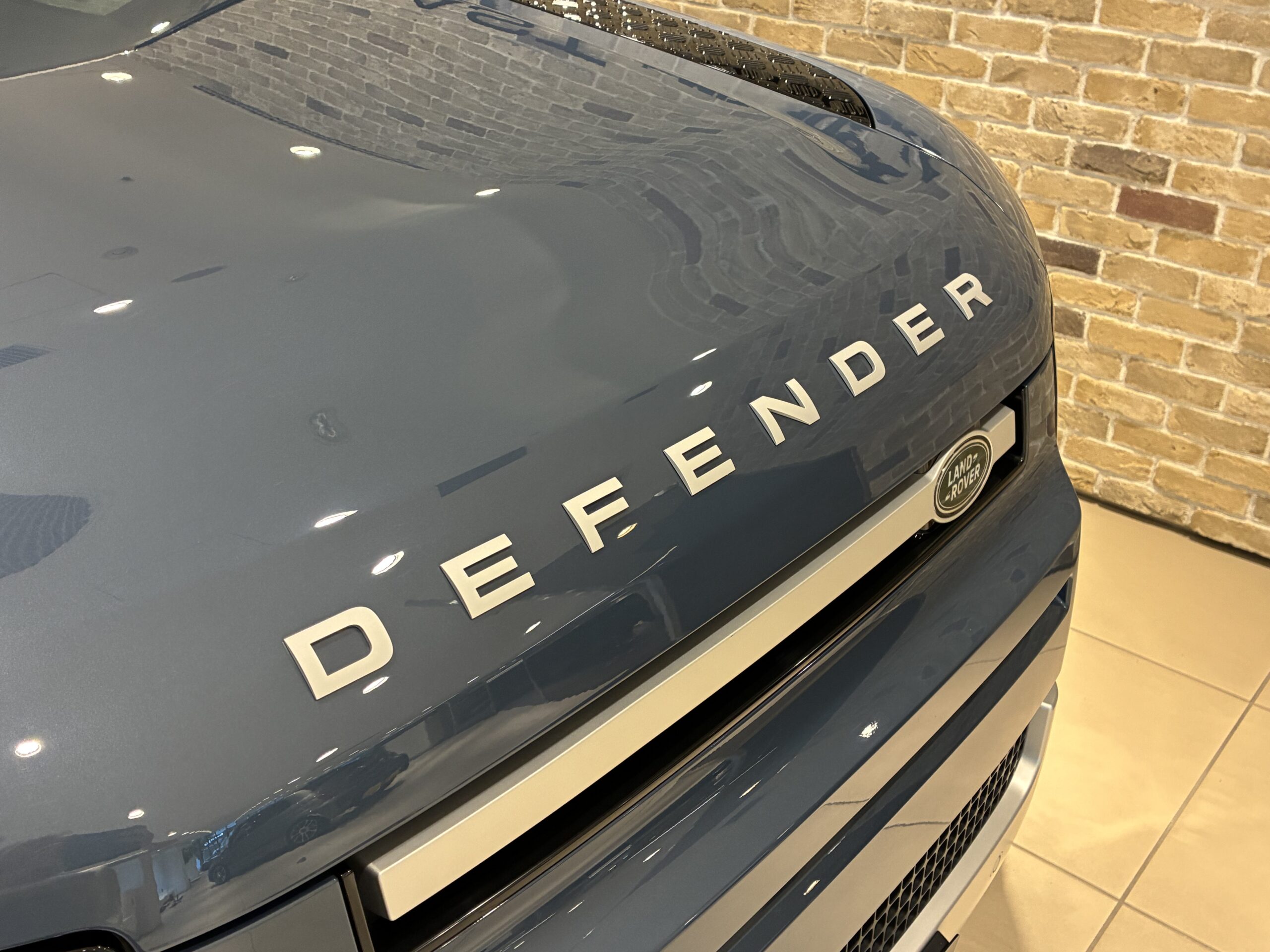 ランドローバーディフェンダー　カウンティ エクステリアパック キュレーテッドフォージャパン