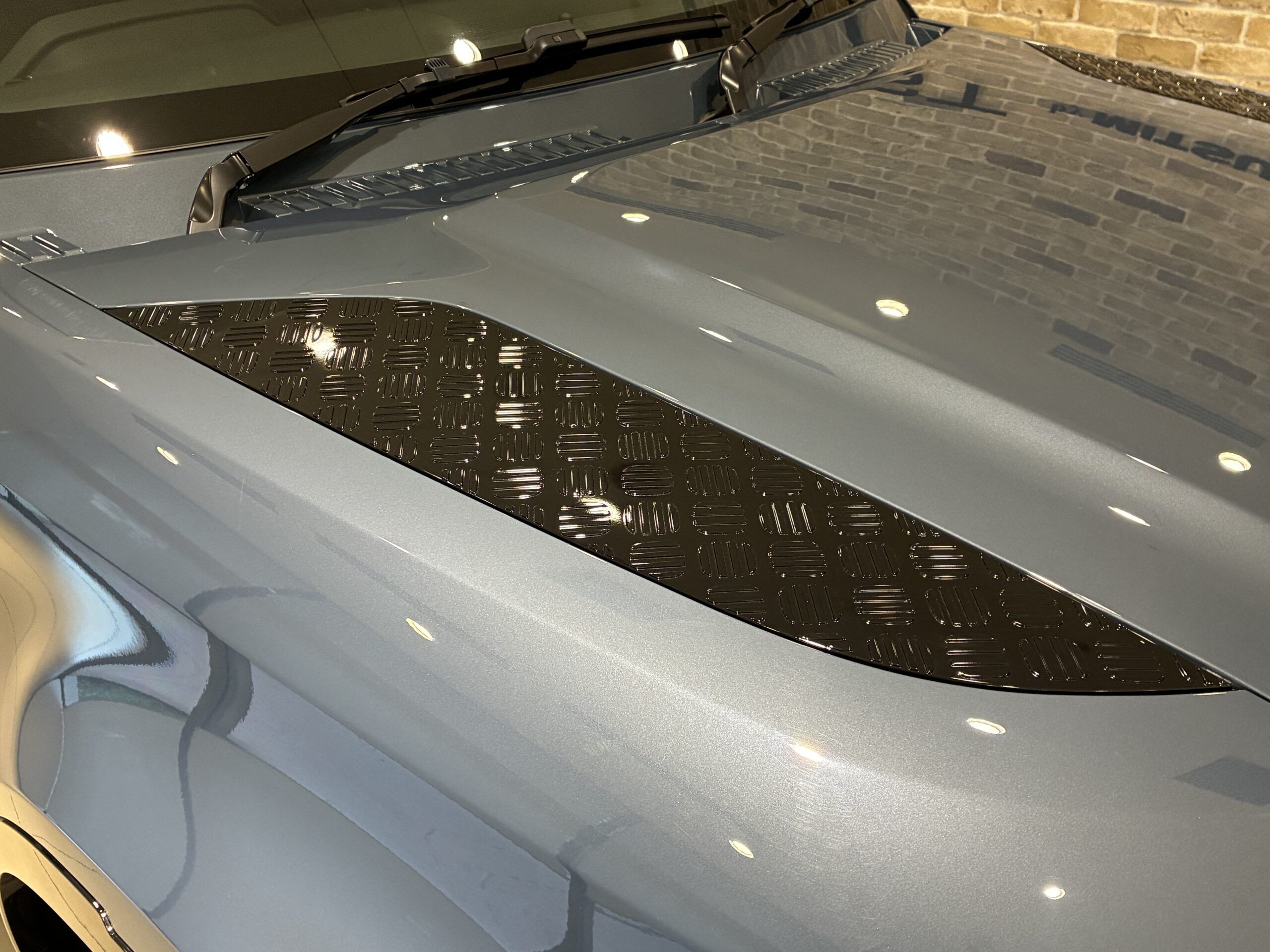 ランドローバーディフェンダー　カウンティ エクステリアパック キュレーテッドフォージャパン