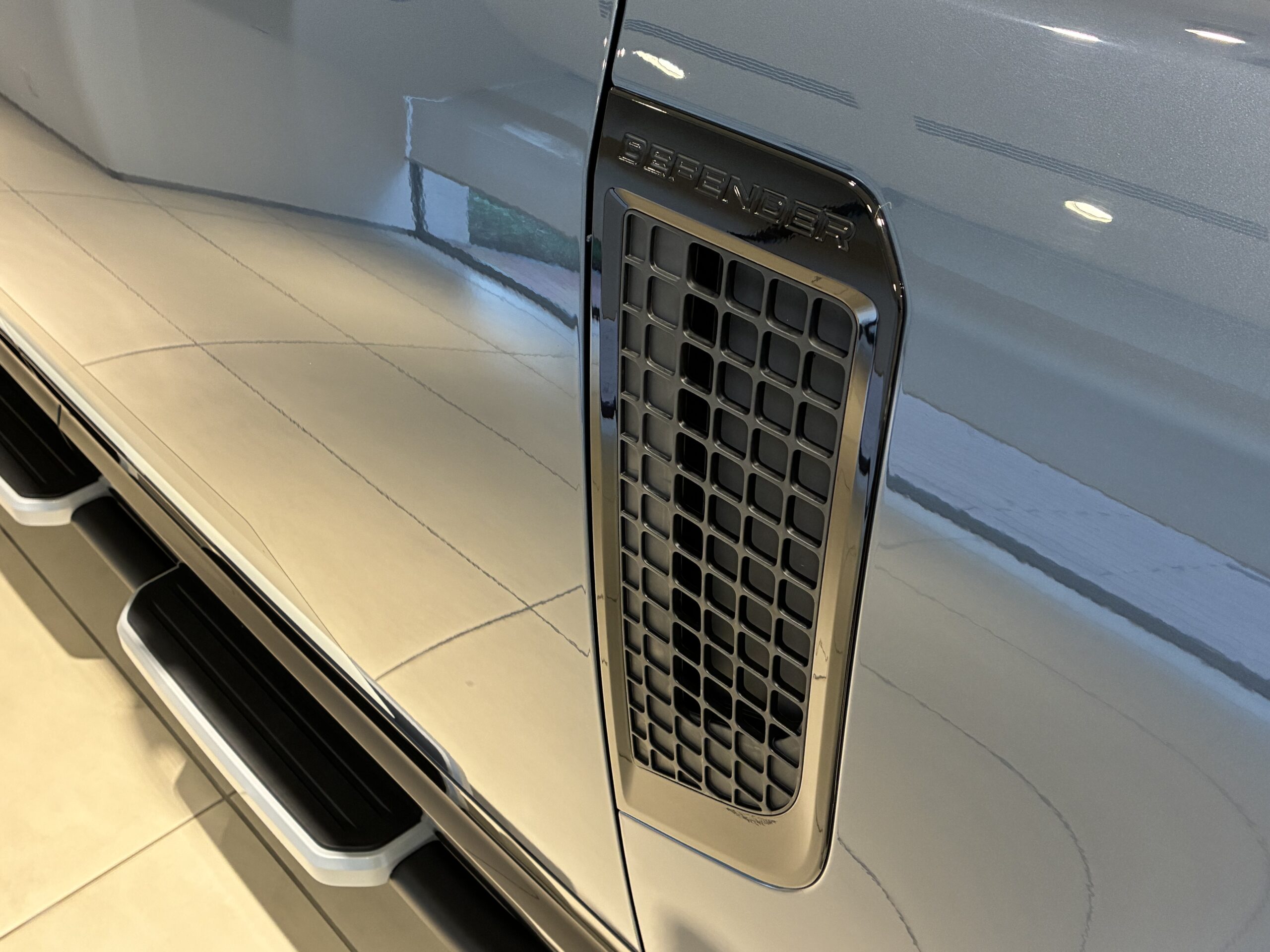 ランドローバーディフェンダー　カウンティ エクステリアパック キュレーテッドフォージャパン