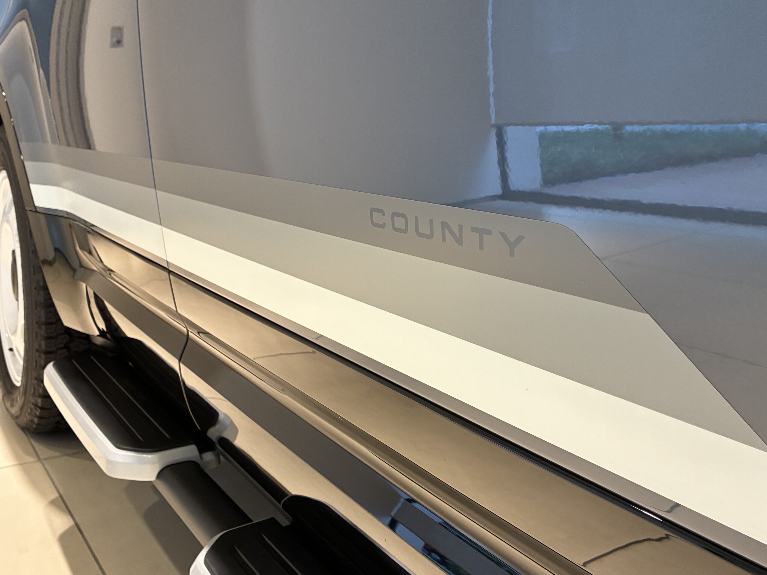 ランドローバーディフェンダー　カウンティ エクステリアパック キュレーテッドフォージャパン