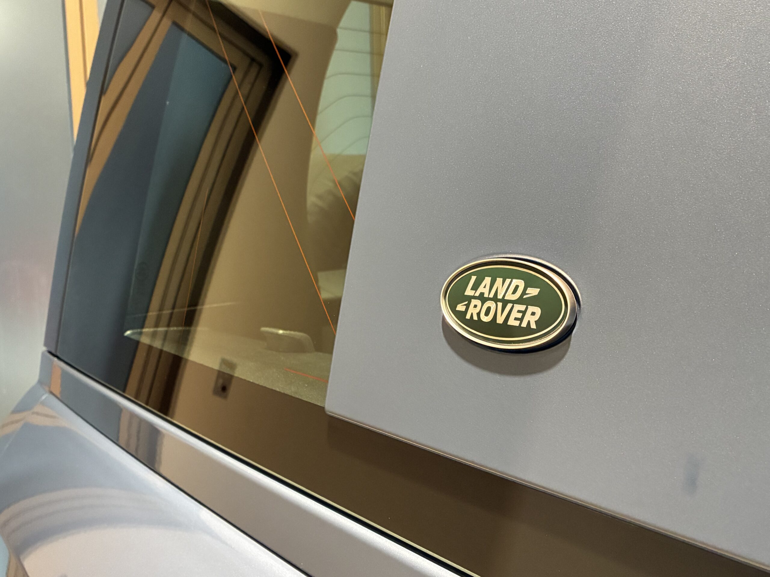 ランドローバーディフェンダー　カウンティ エクステリアパック キュレーテッドフォージャパン