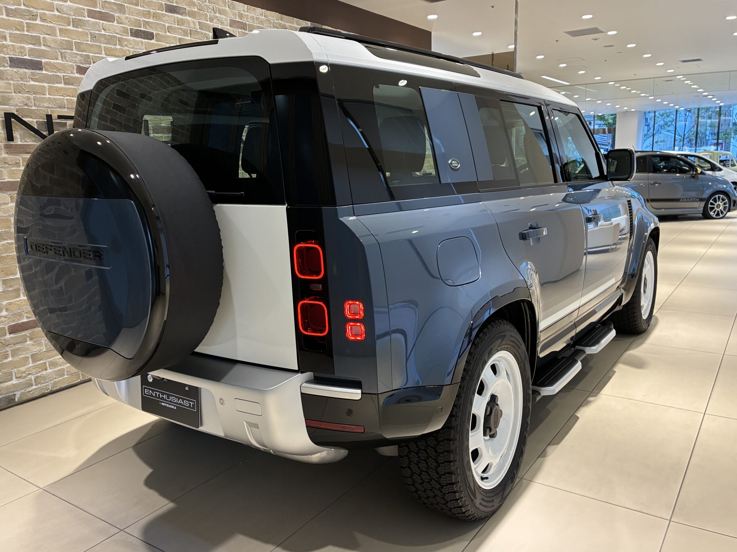 ランドローバーディフェンダー　カウンティ エクステリアパック キュレーテッドフォージャパン