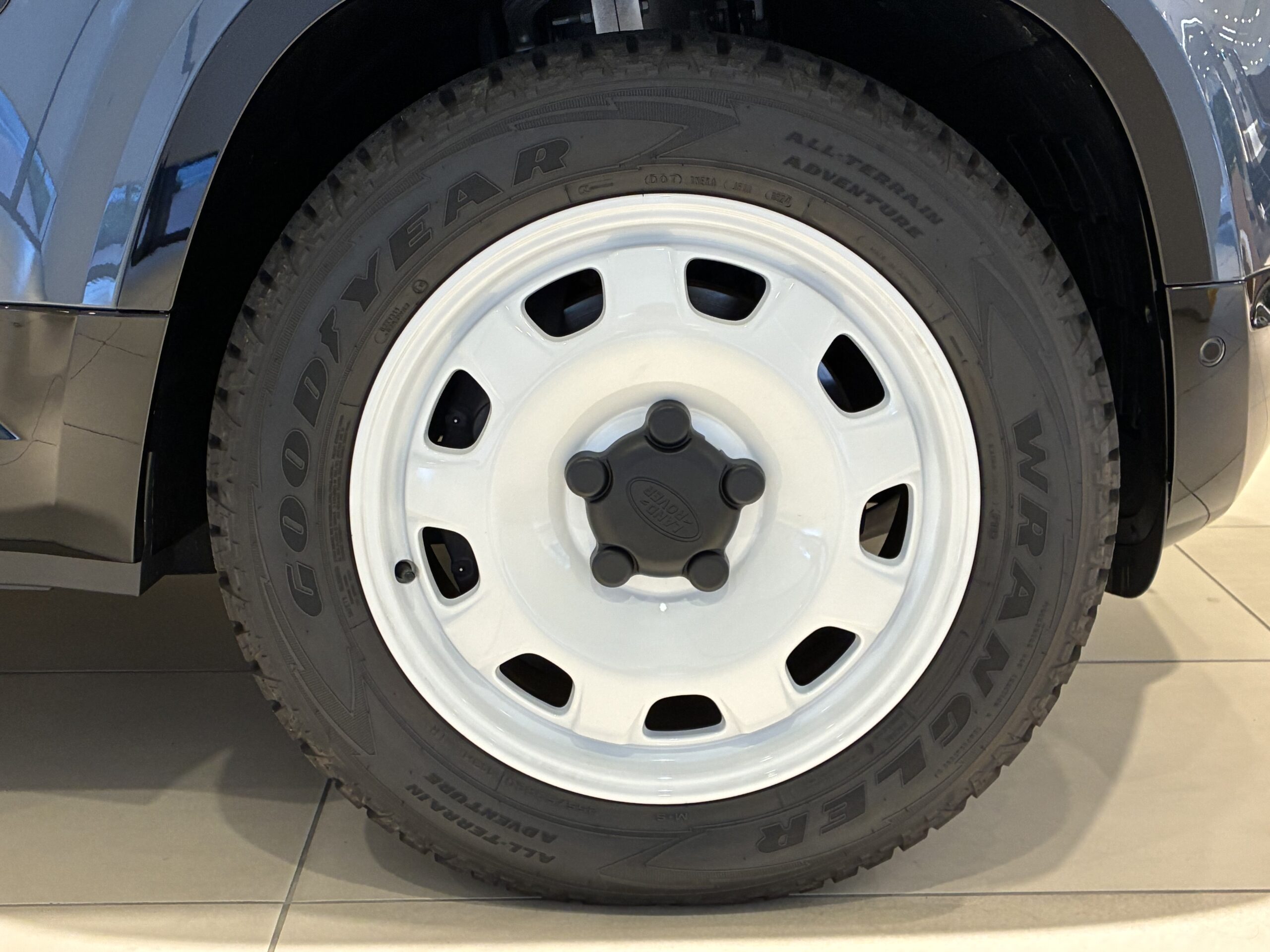 ランドローバーディフェンダー　カウンティ エクステリアパック キュレーテッドフォージャパン