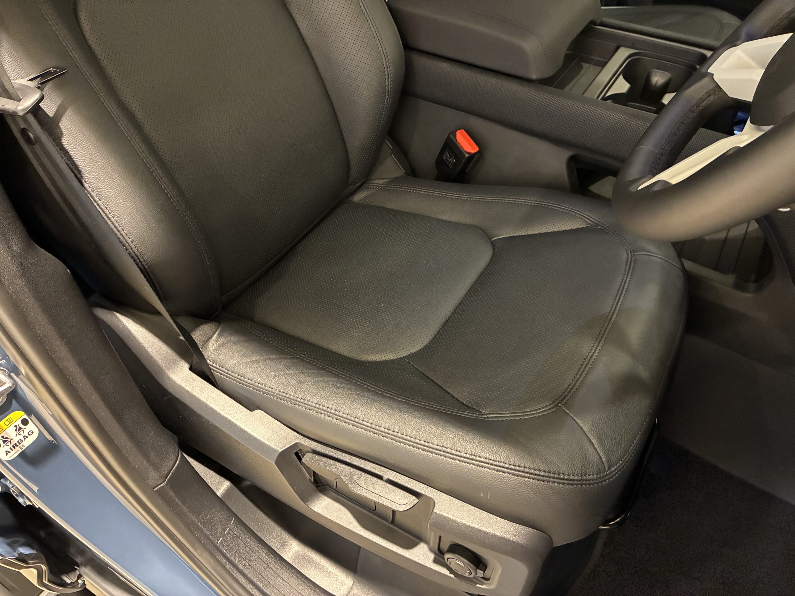 ランドローバーディフェンダー　カウンティ エクステリアパック キュレーテッドフォージャパン