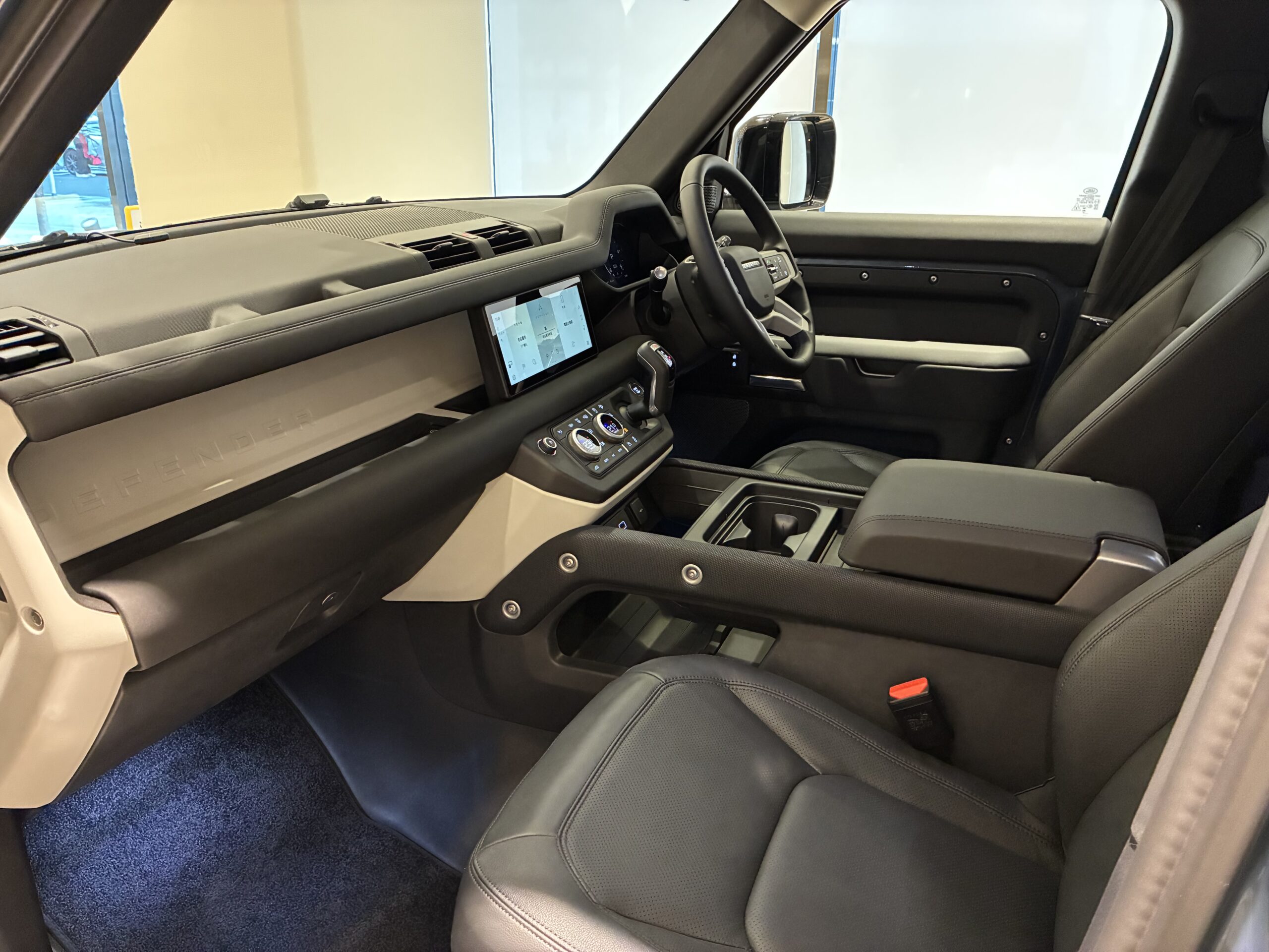 ランドローバーディフェンダー　カウンティ エクステリアパック キュレーテッドフォージャパン