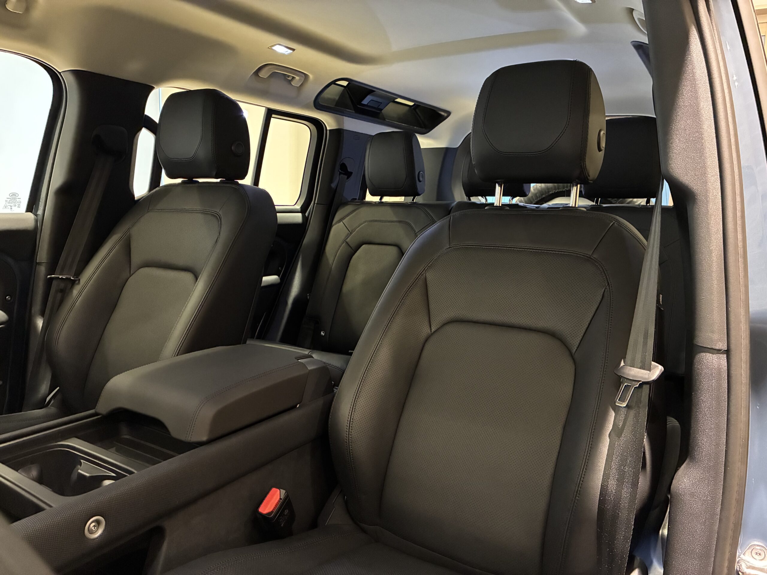 ランドローバーディフェンダー　カウンティ エクステリアパック キュレーテッドフォージャパン