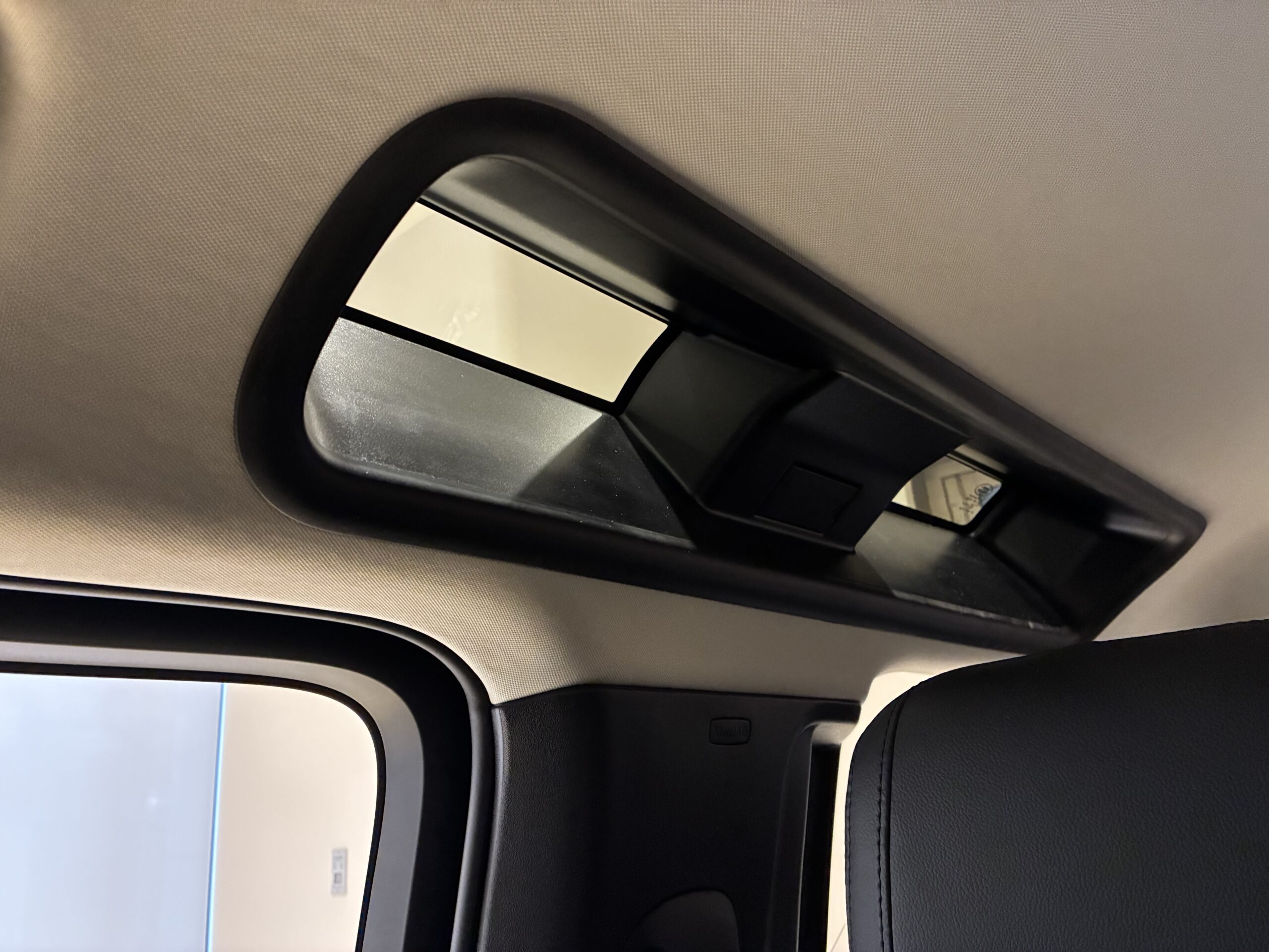 ランドローバーディフェンダー　カウンティ エクステリアパック キュレーテッドフォージャパン