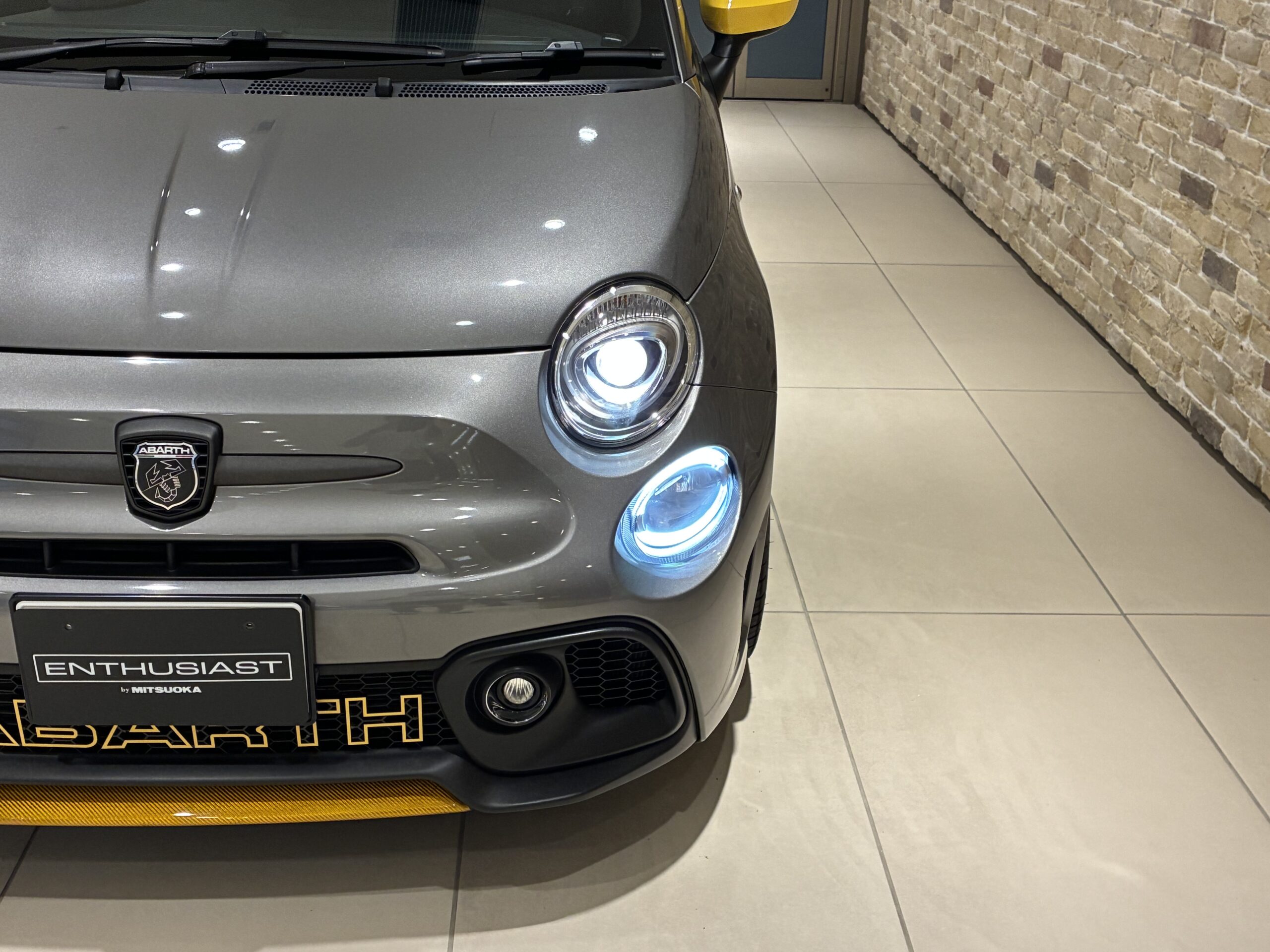 アバルト695Cツーリズモ