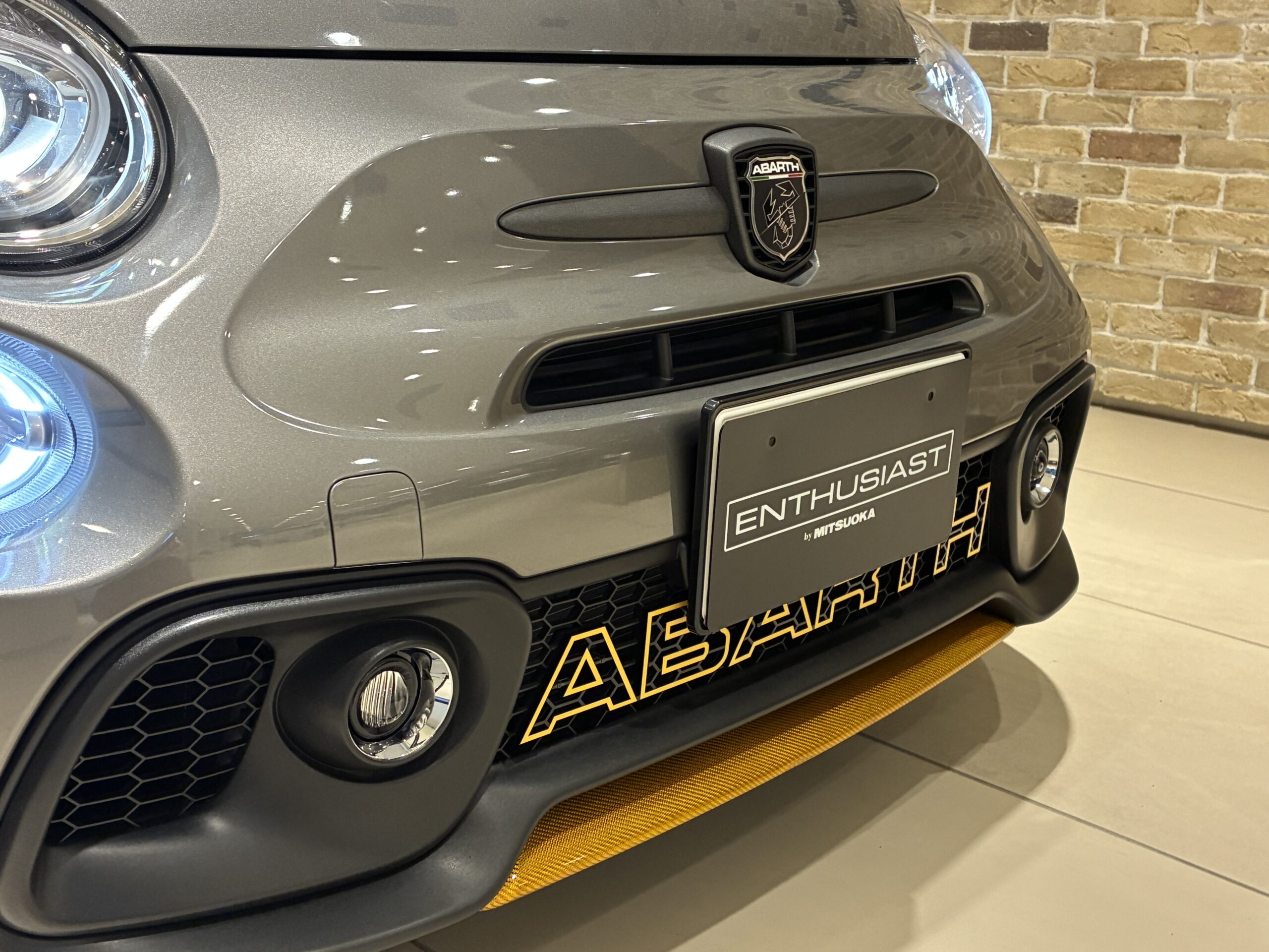 アバルト695Cツーリズモ