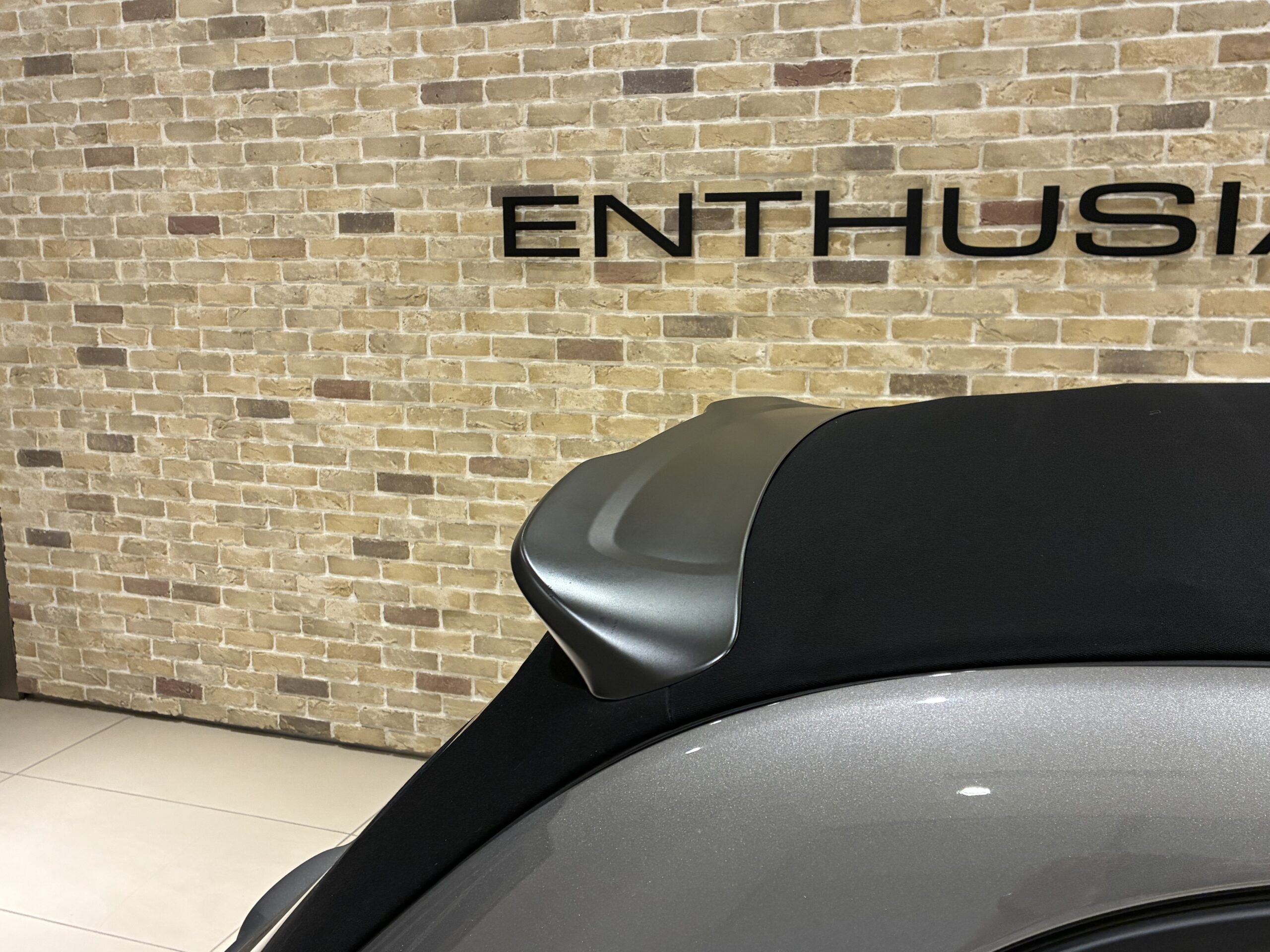 アバルト695Cツーリズモ