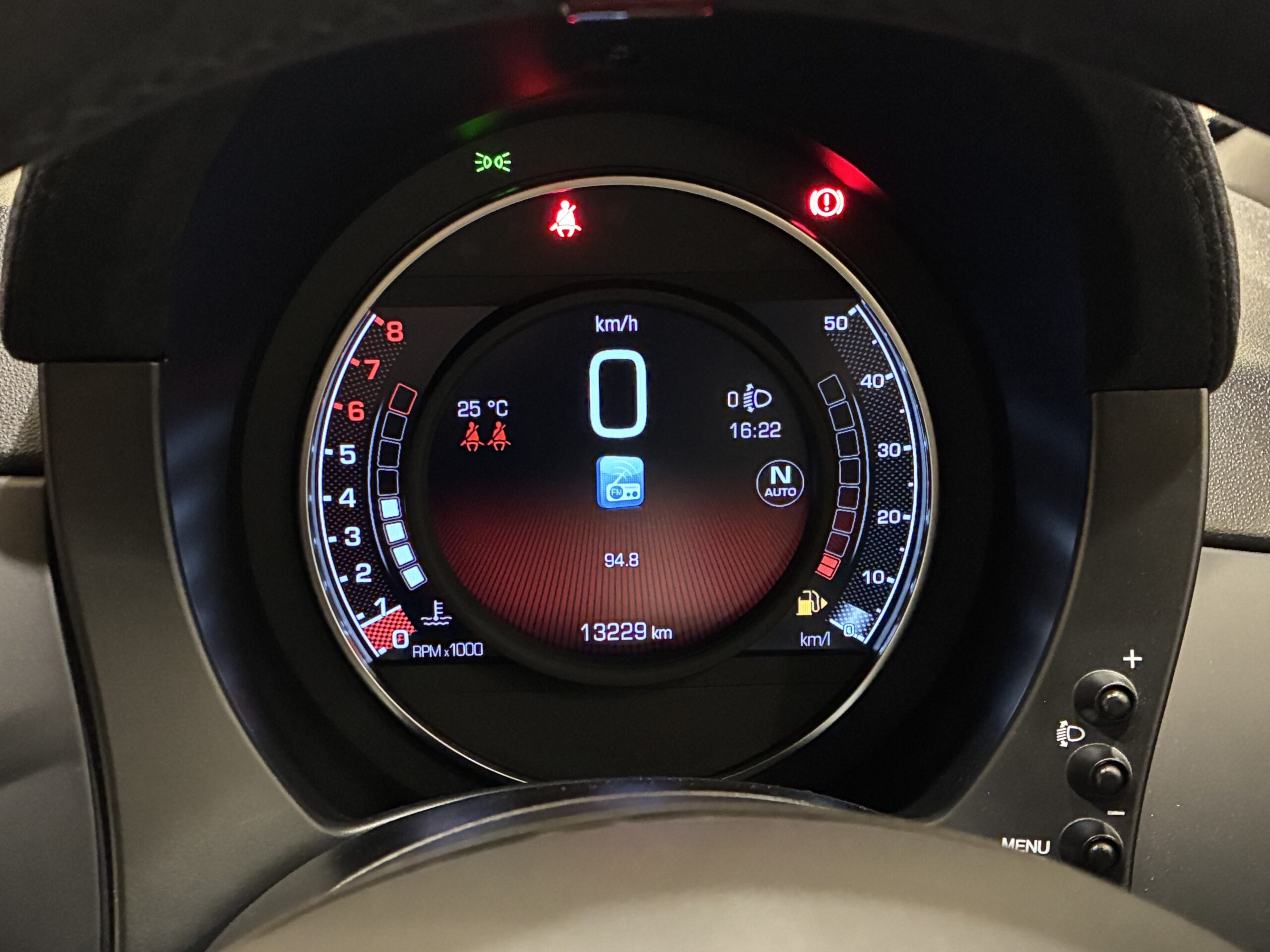 アバルト695Cツーリズモ