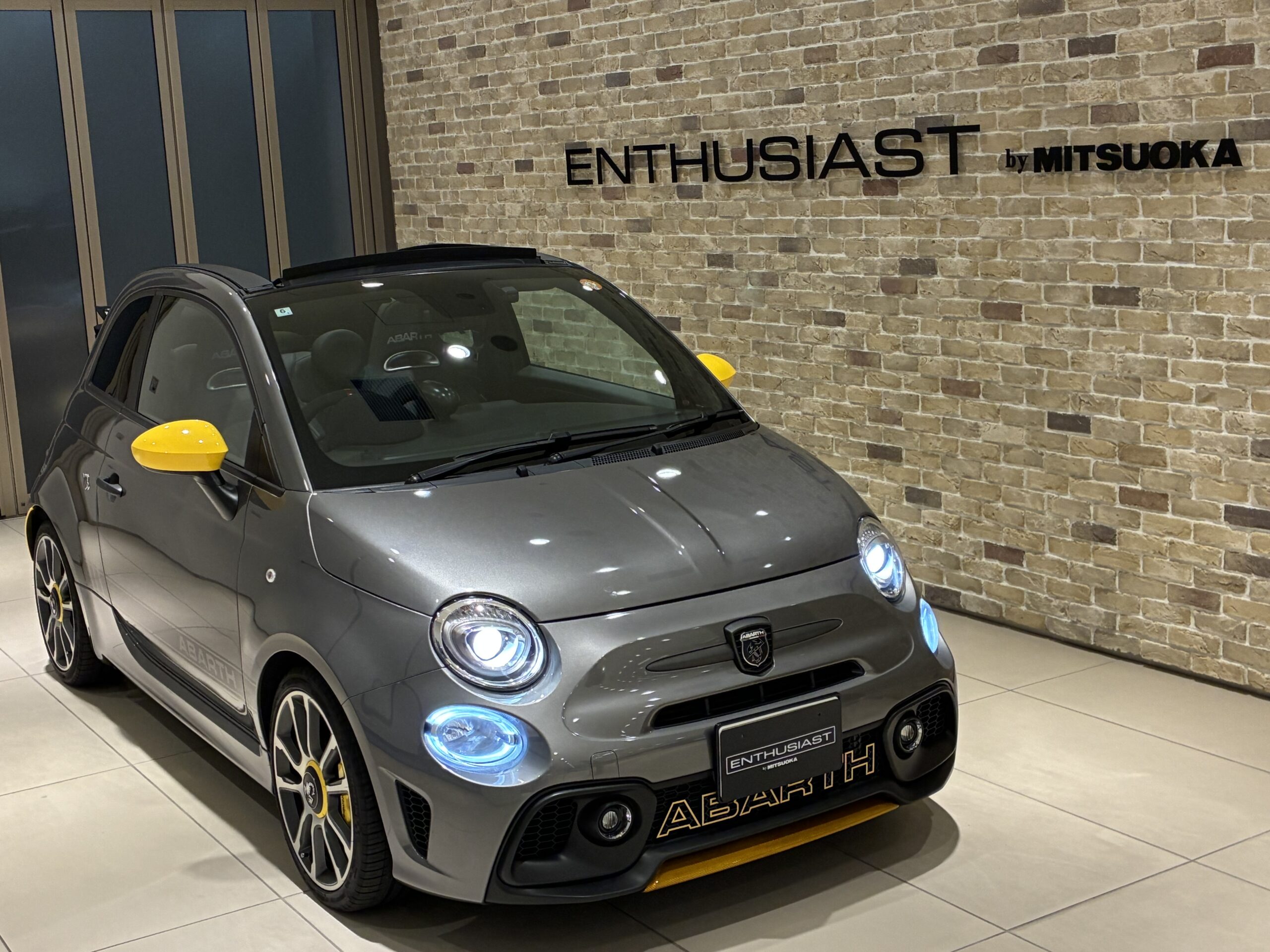 アバルト695Cツーリズモ