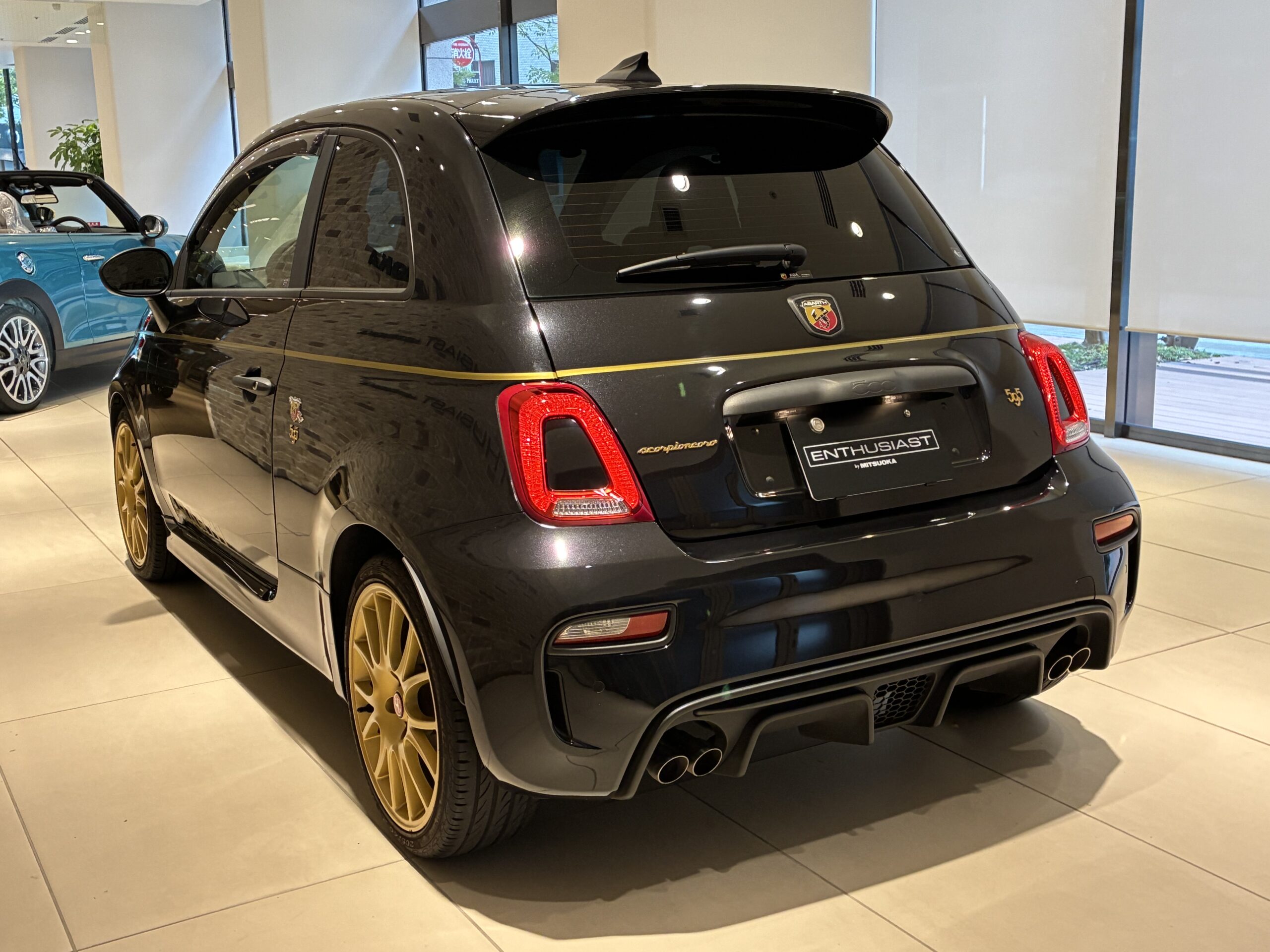 アバルト５９５　スコルピオーネオーロ 左ハンドル レコードモンツァ