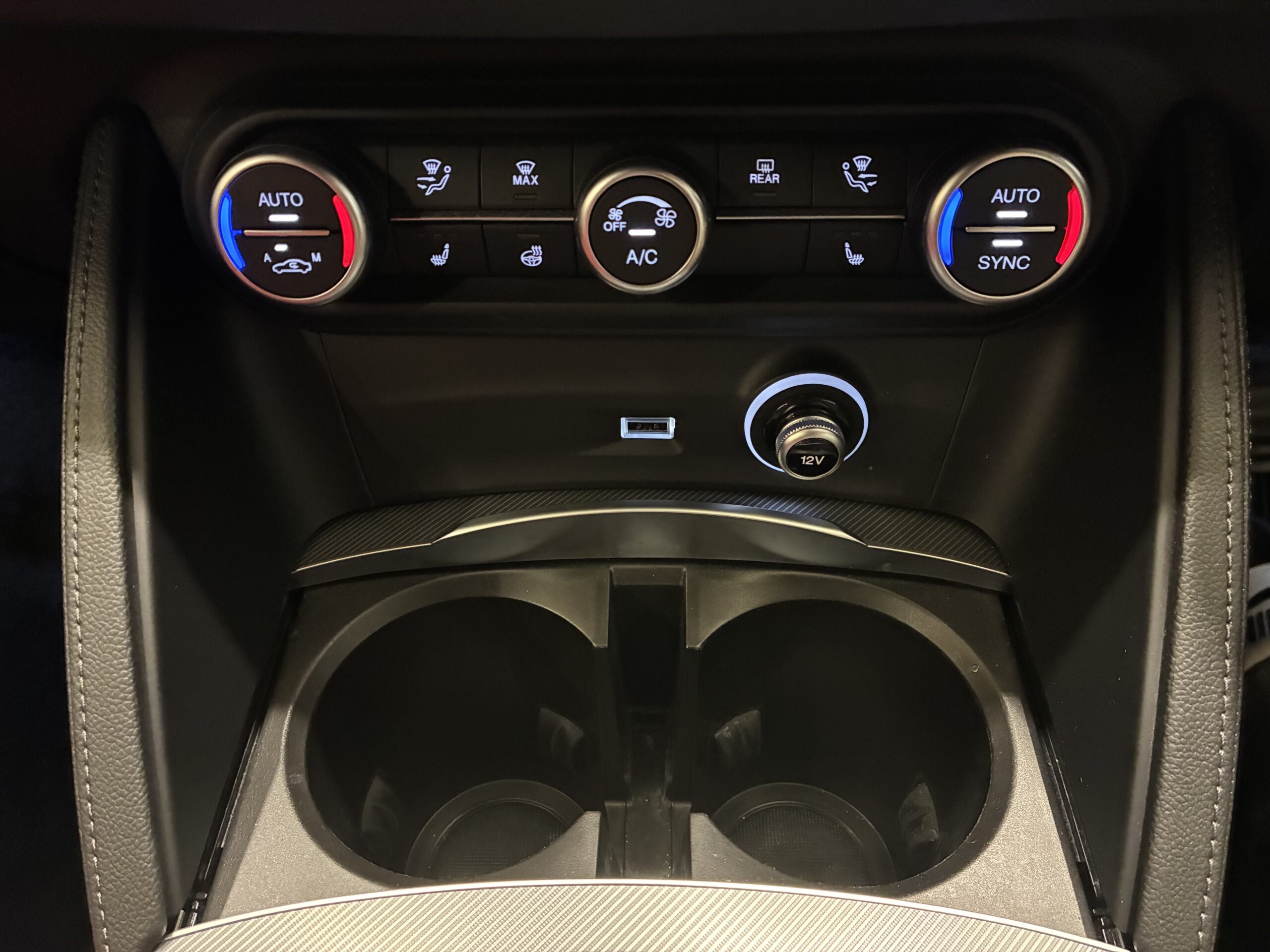 ステルヴィオ２．２ターボD Q4 ヴェローチェ 4WD