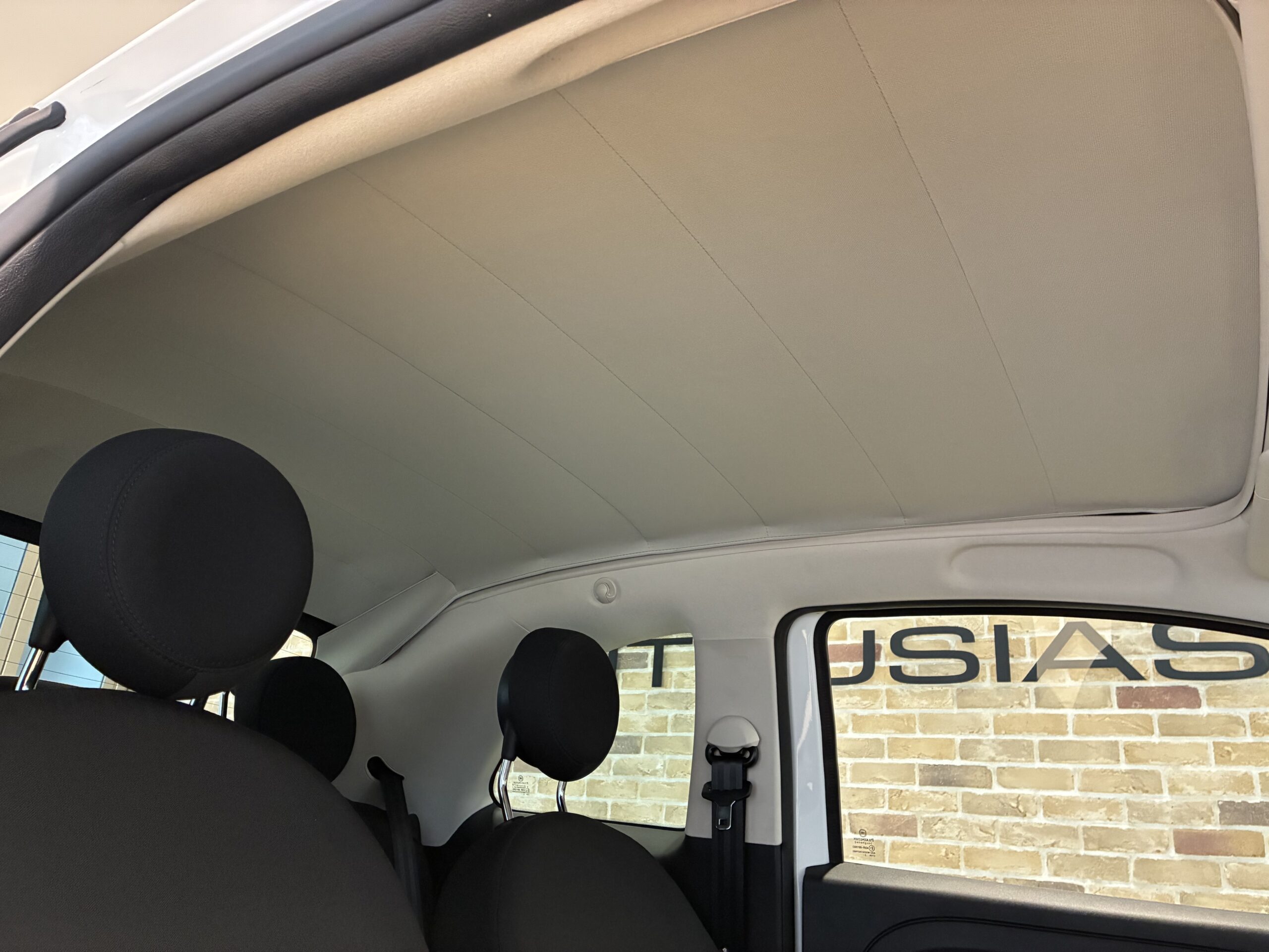 フィアット500C ドルチェヴィータ