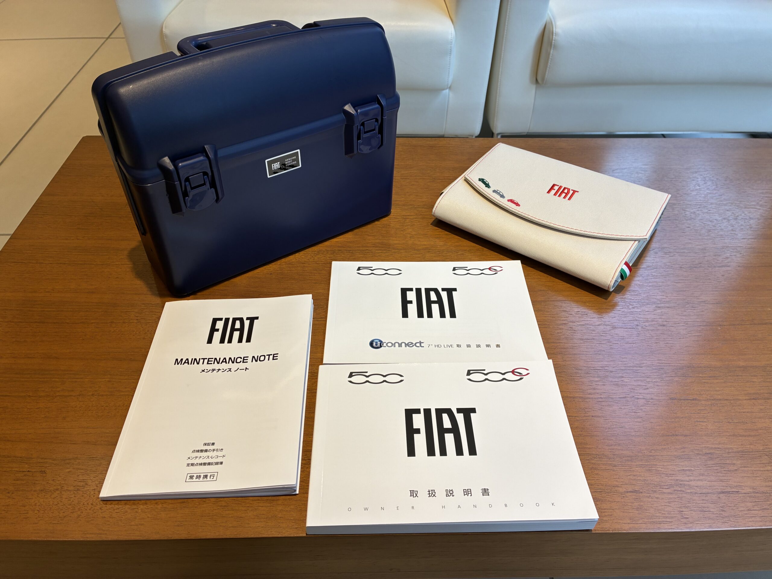 フィアット500C ドルチェヴィータ