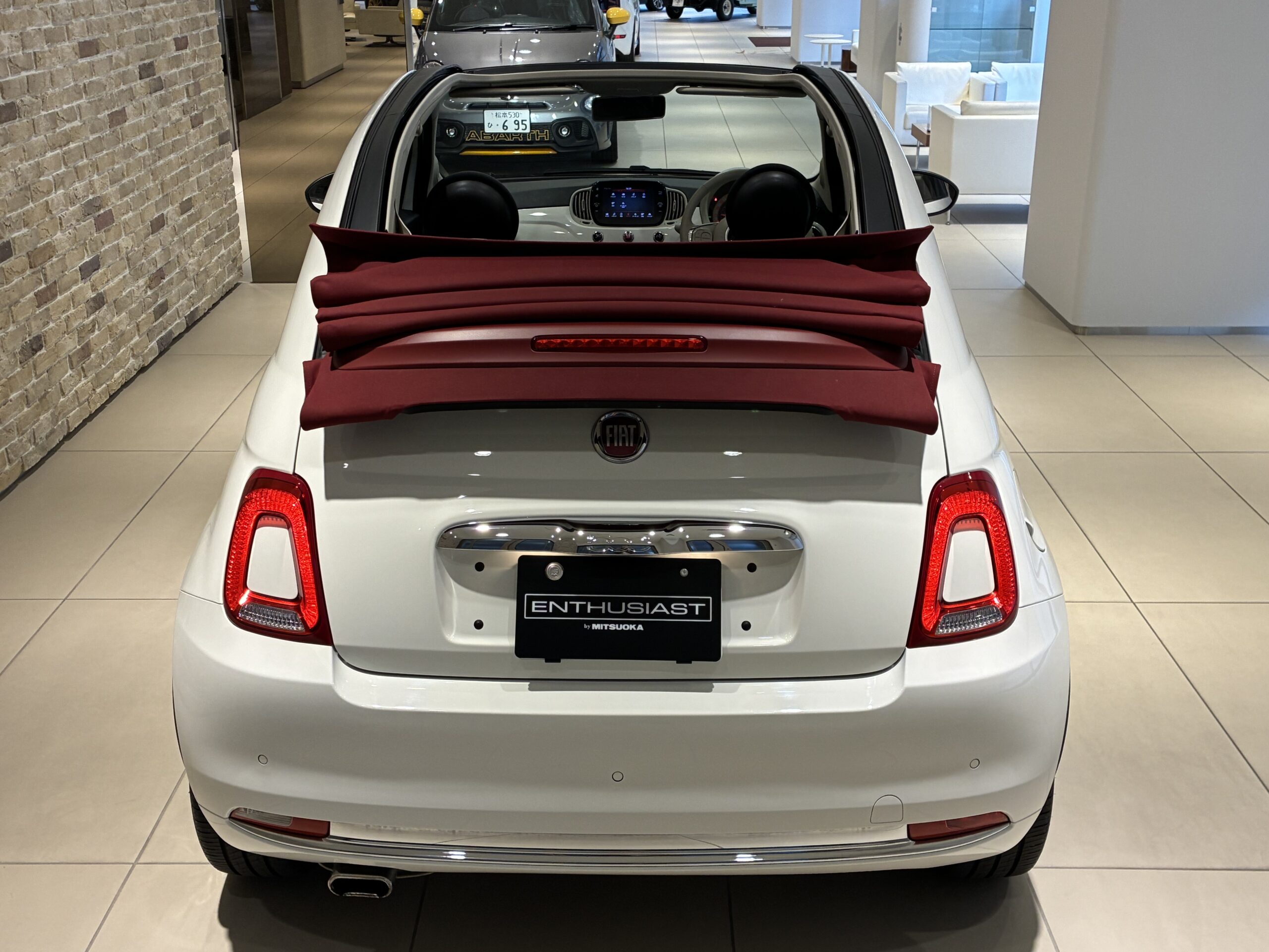 フィアット500C ドルチェヴィータ