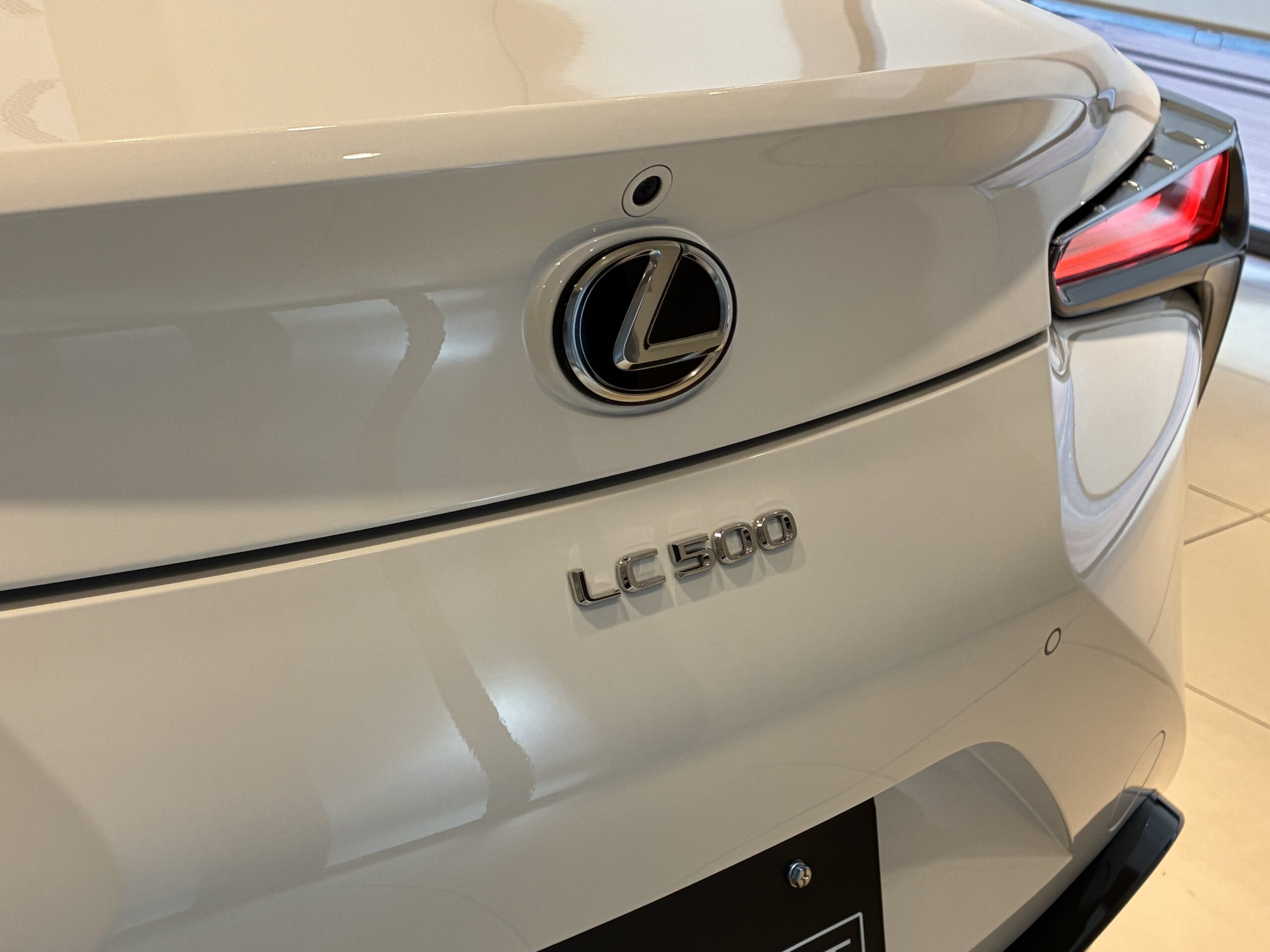 レクサスLC500 Lパッケージ