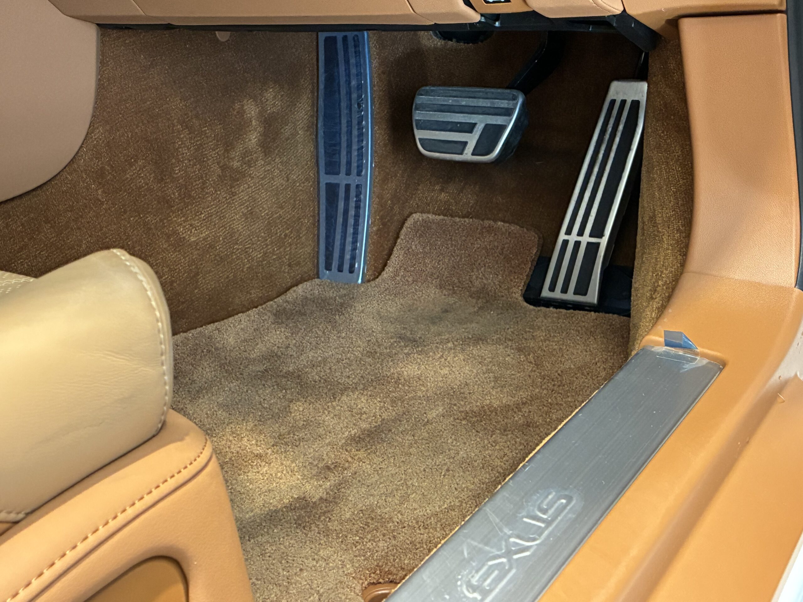 レクサスLC500 Lパッケージ