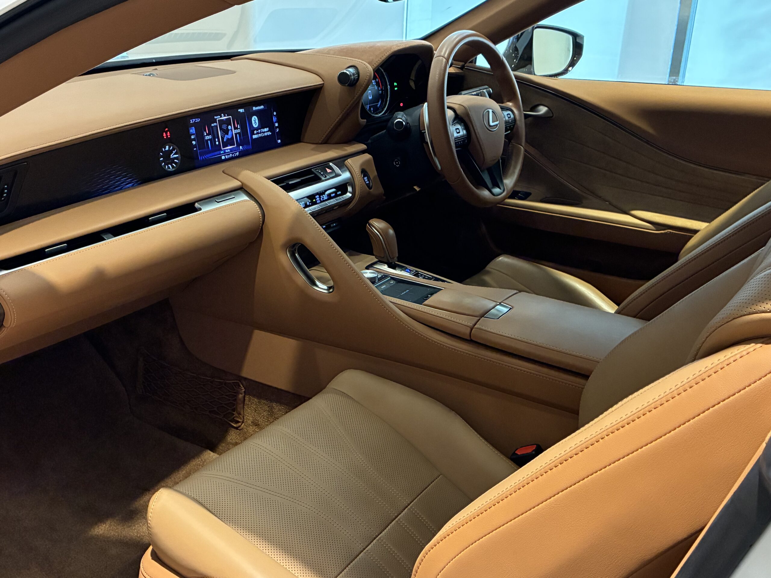 レクサスLC500 Lパッケージ