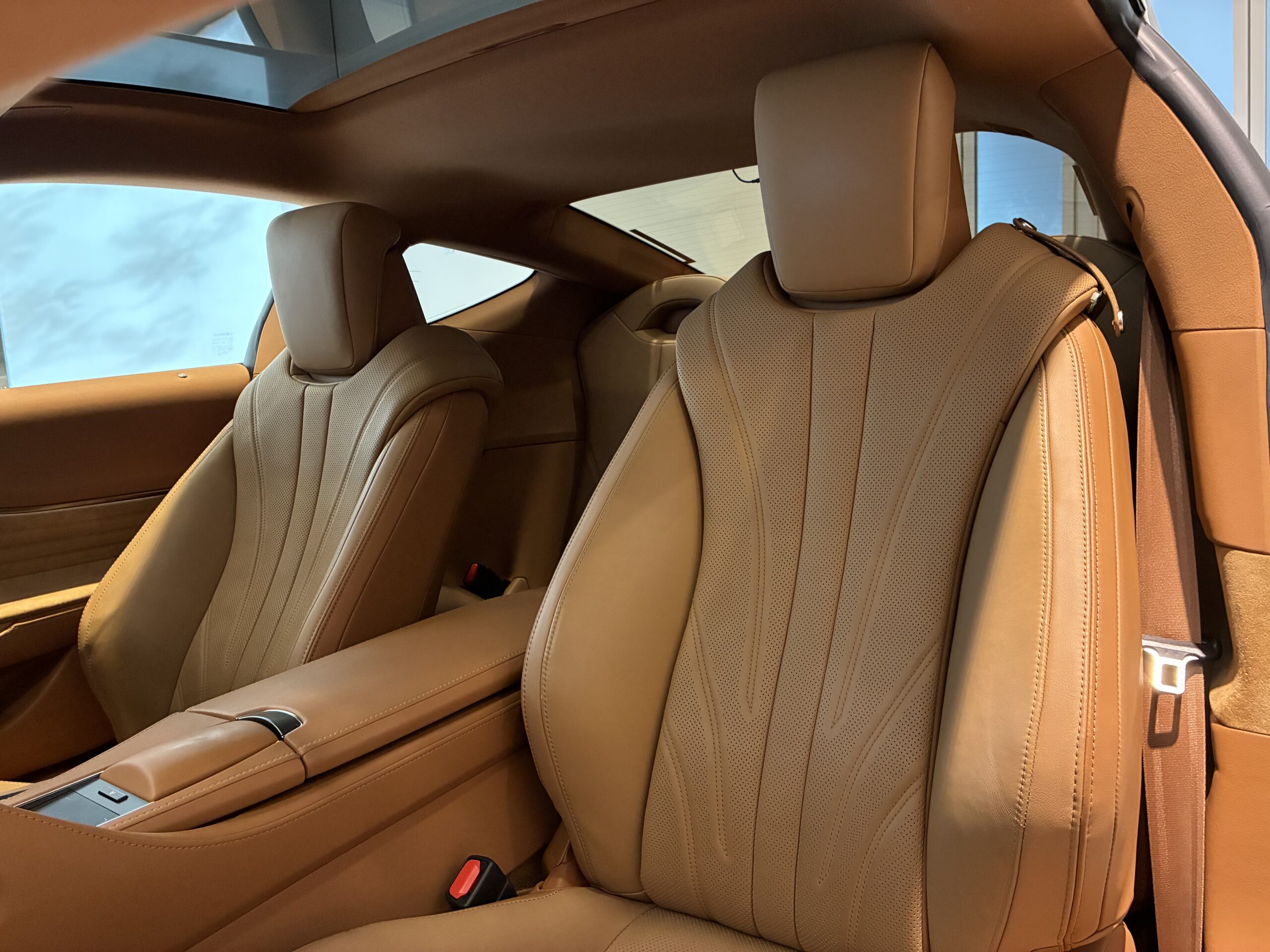 レクサスLC500 Lパッケージ