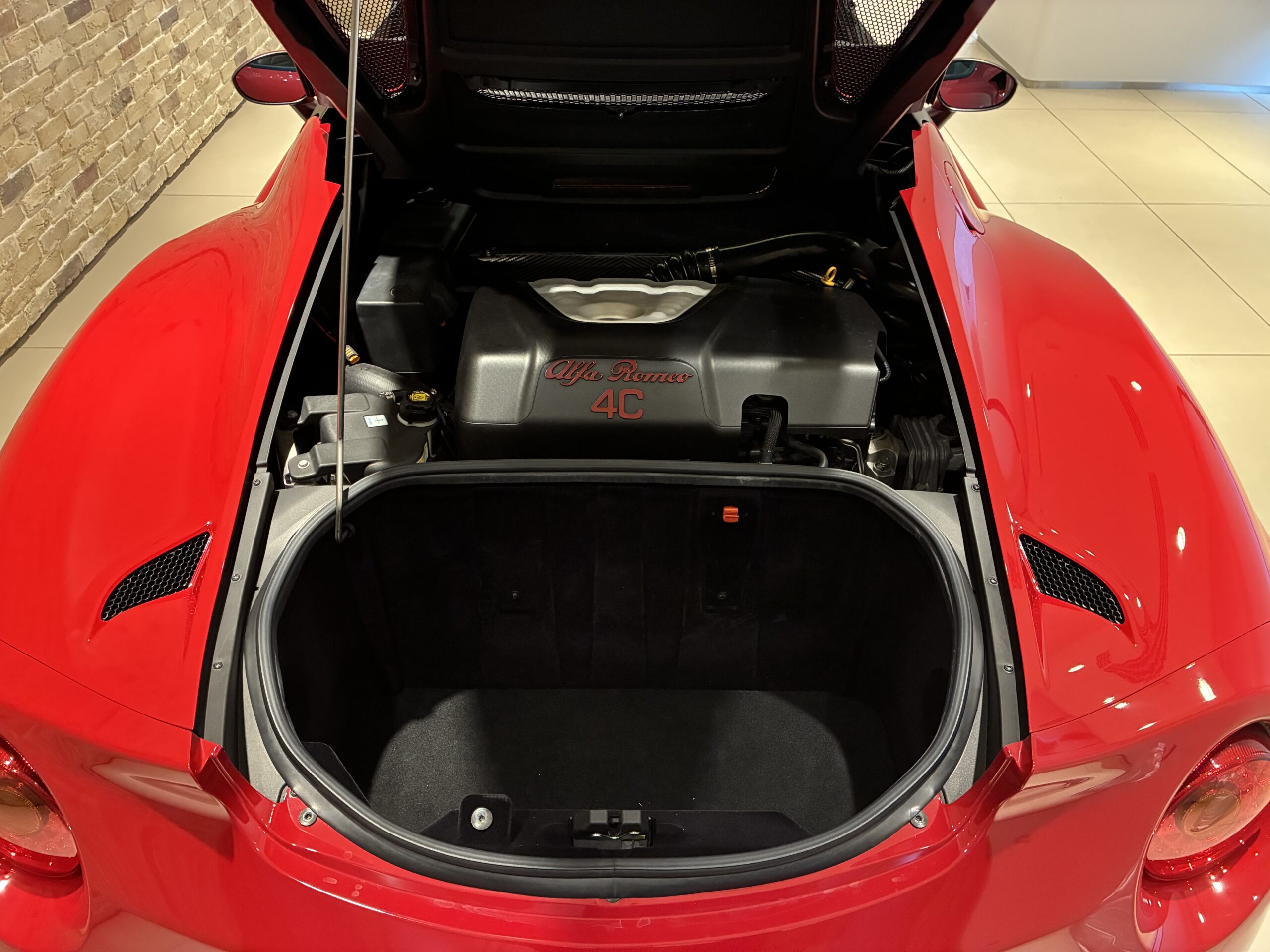 アルファロメオ４C