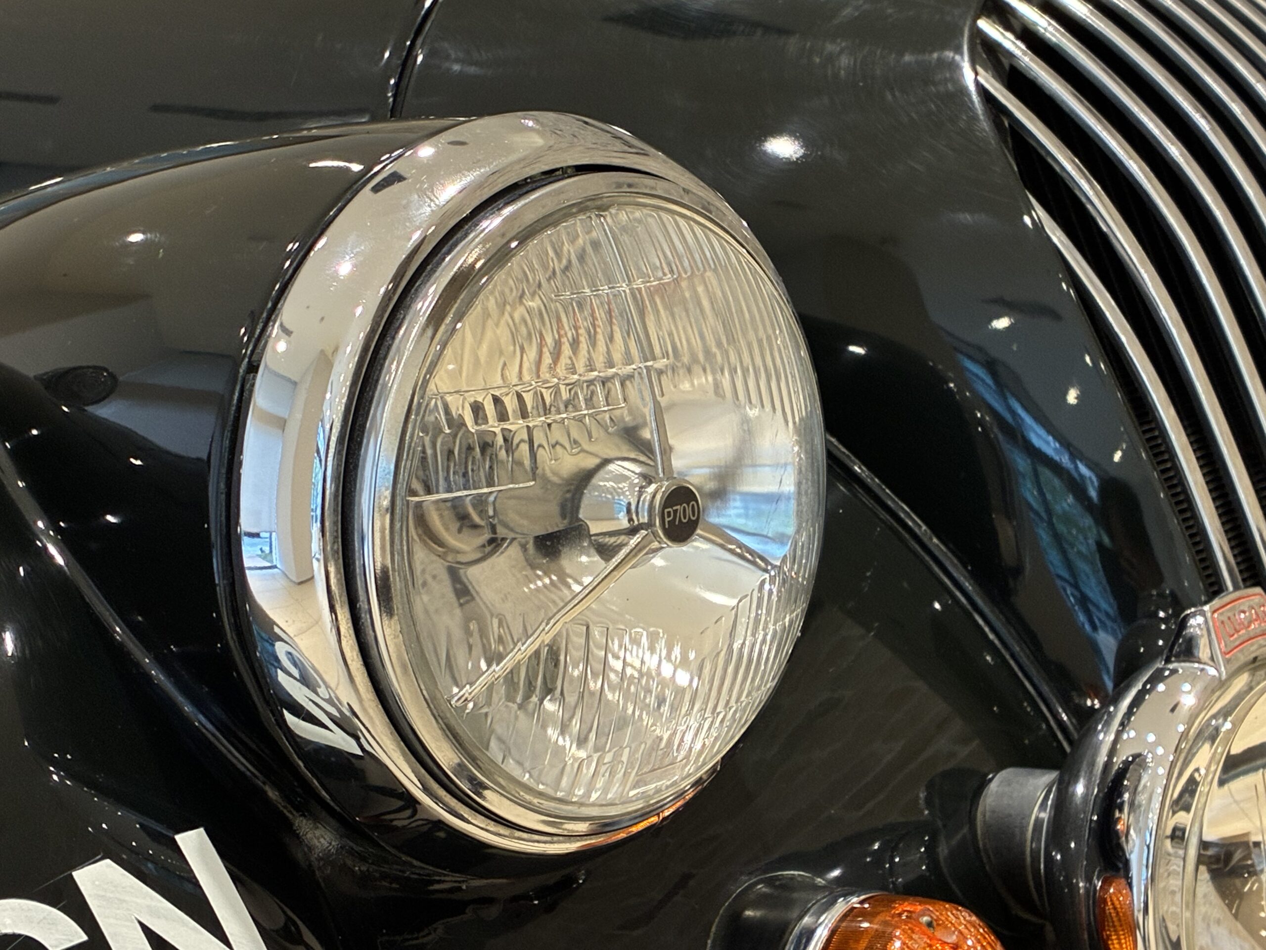 モーガン　プラス8 ベルベットレーシンググリーン