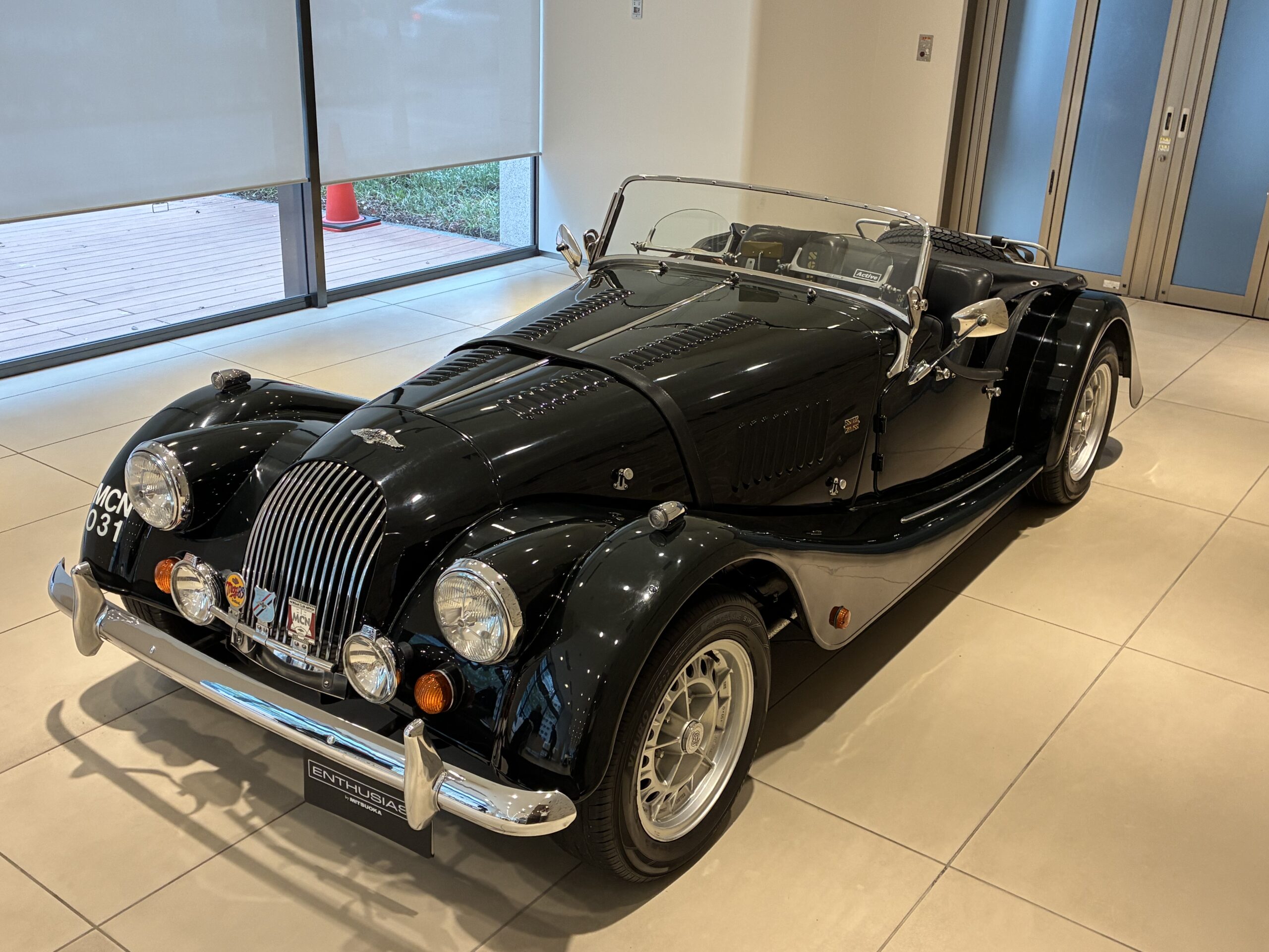 モーガン　プラス8 ベルベットレーシンググリーン