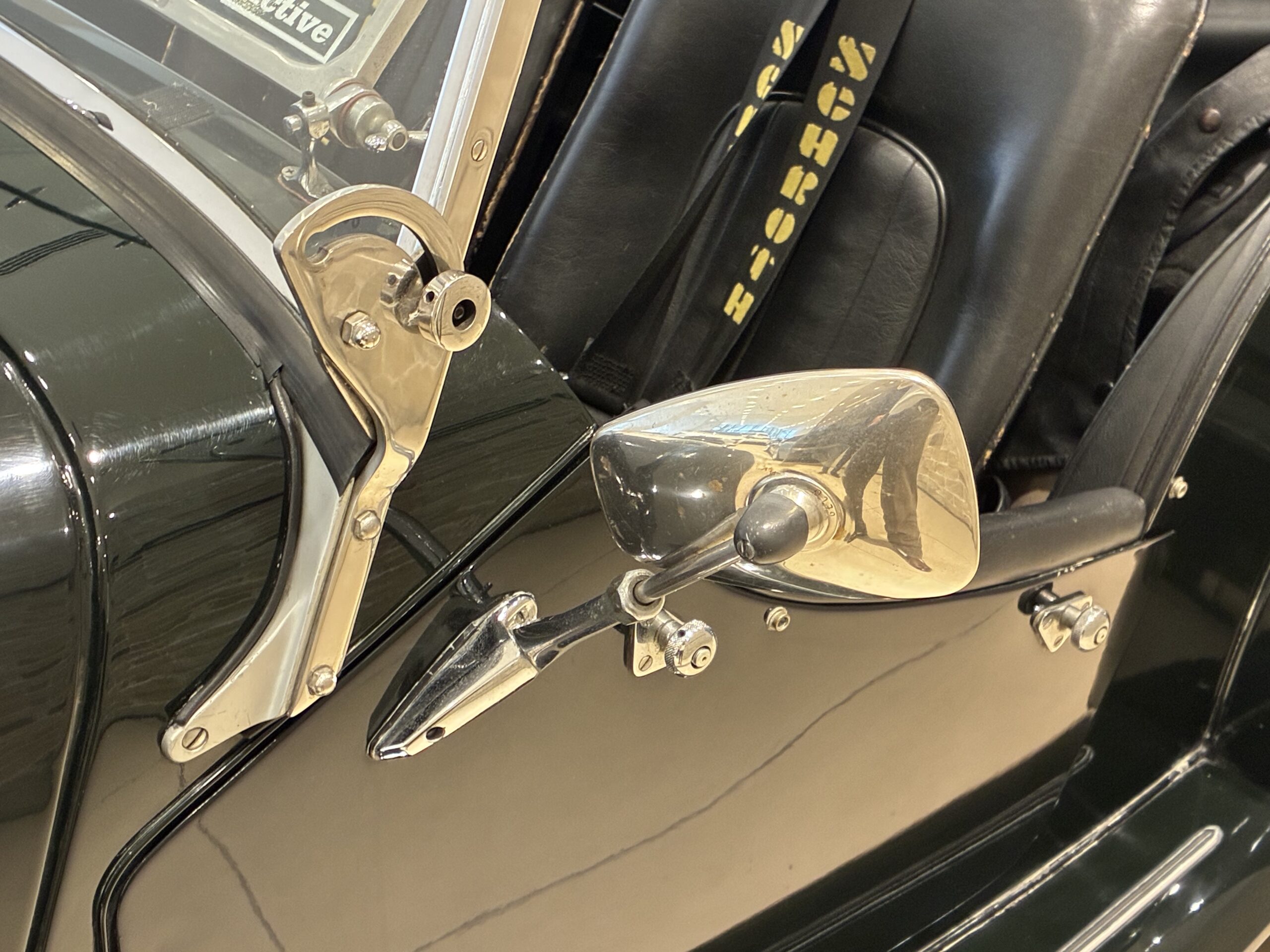 モーガン　プラス8 ベルベットレーシンググリーン