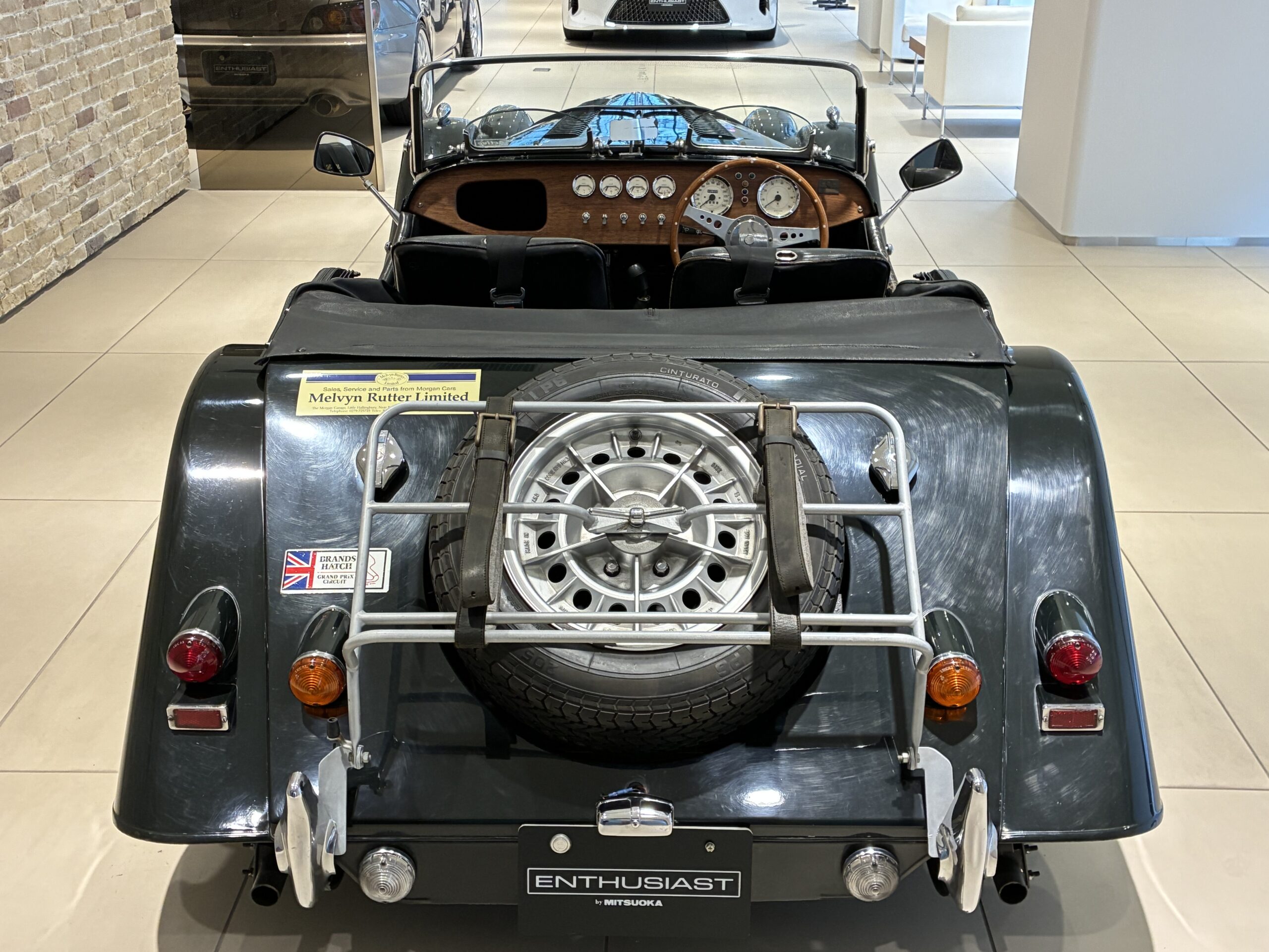 モーガン　プラス8 ベルベットレーシンググリーン