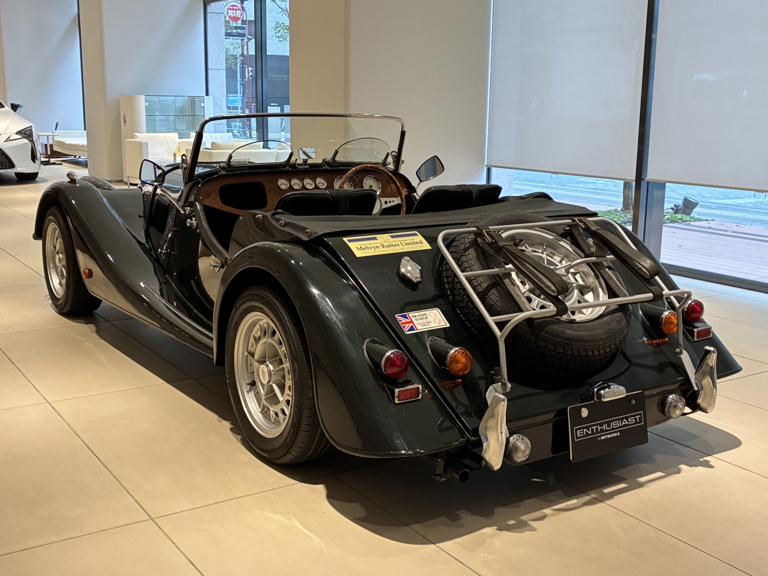 モーガン　プラス8 ベルベットレーシンググリーン