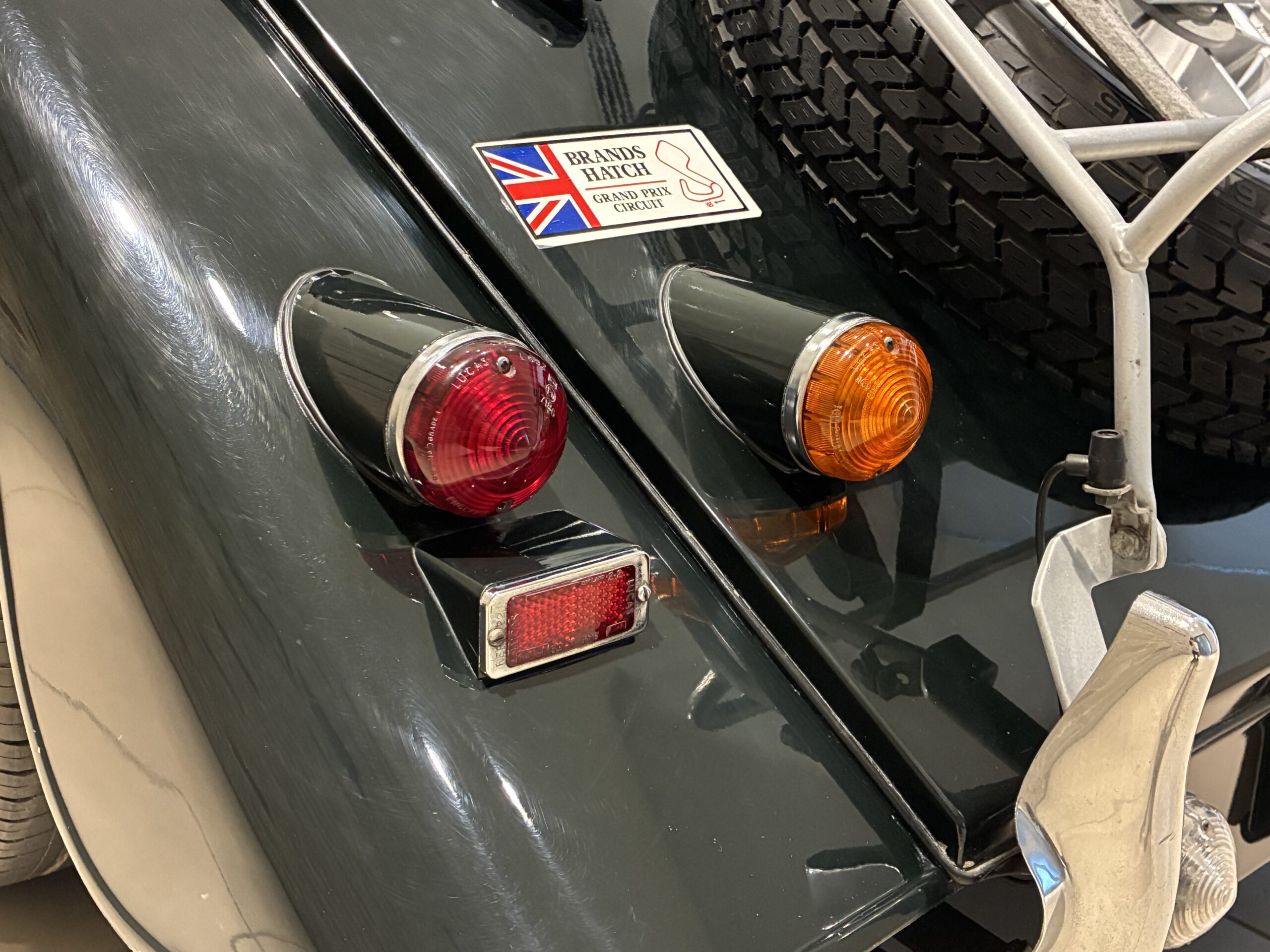 モーガン　プラス8 ベルベットレーシンググリーン