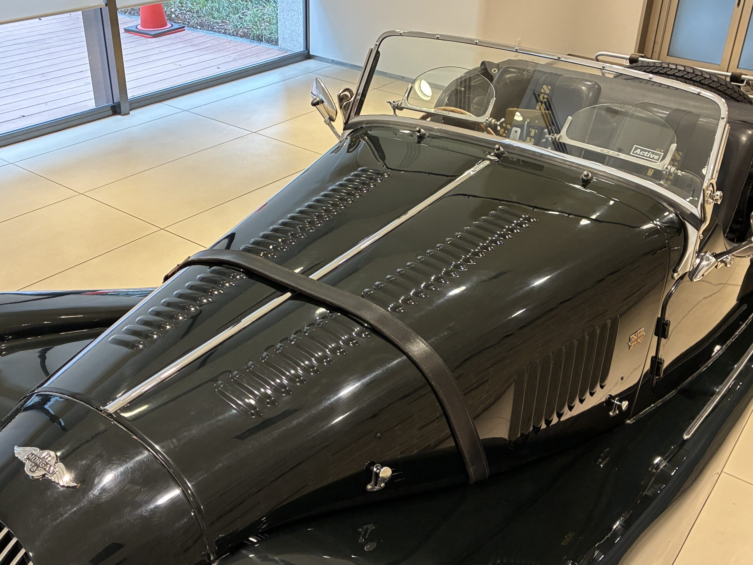 モーガン　プラス8 ベルベットレーシンググリーン