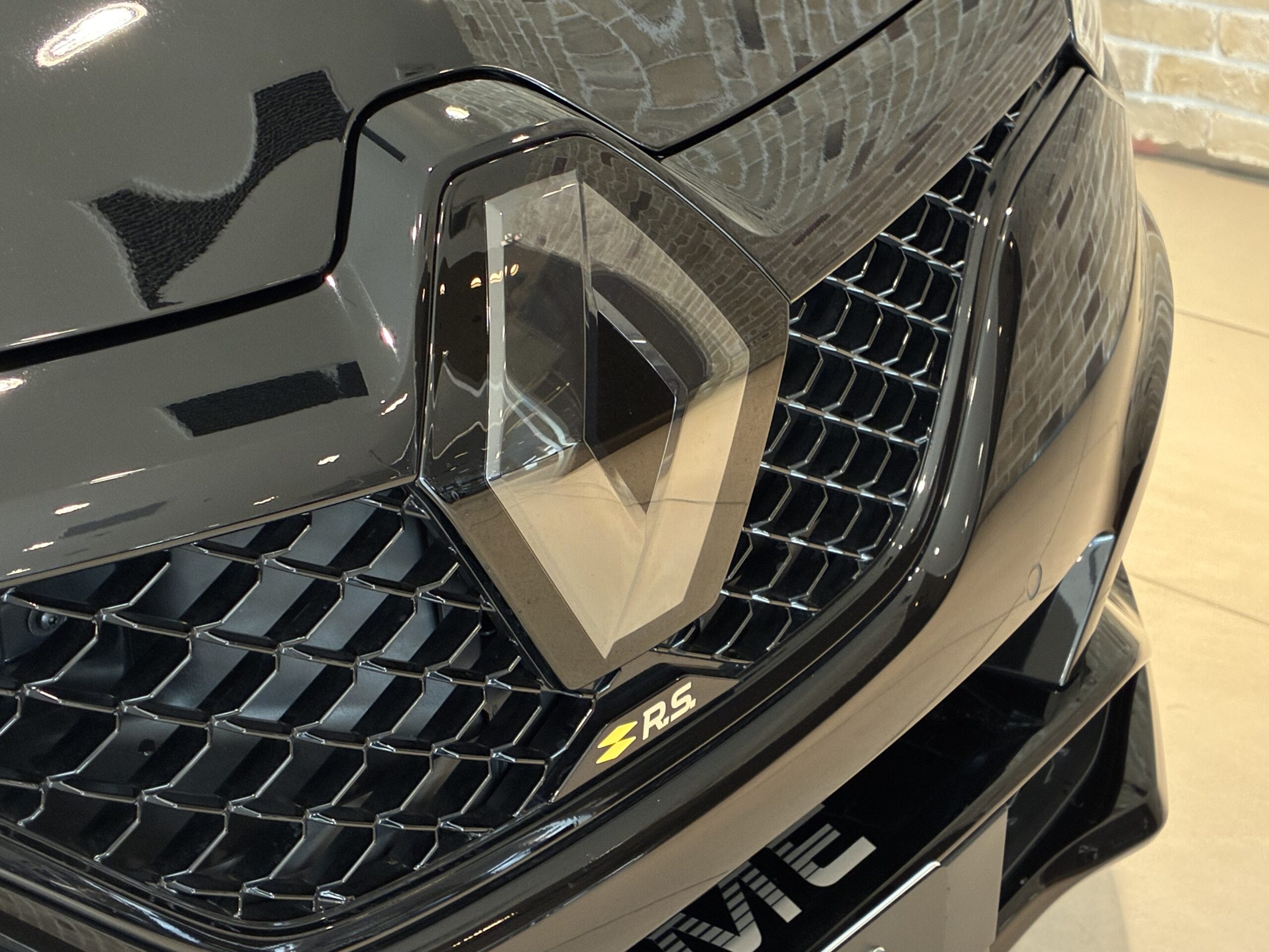 ルノー メガーヌ スポール ウルティム EDC