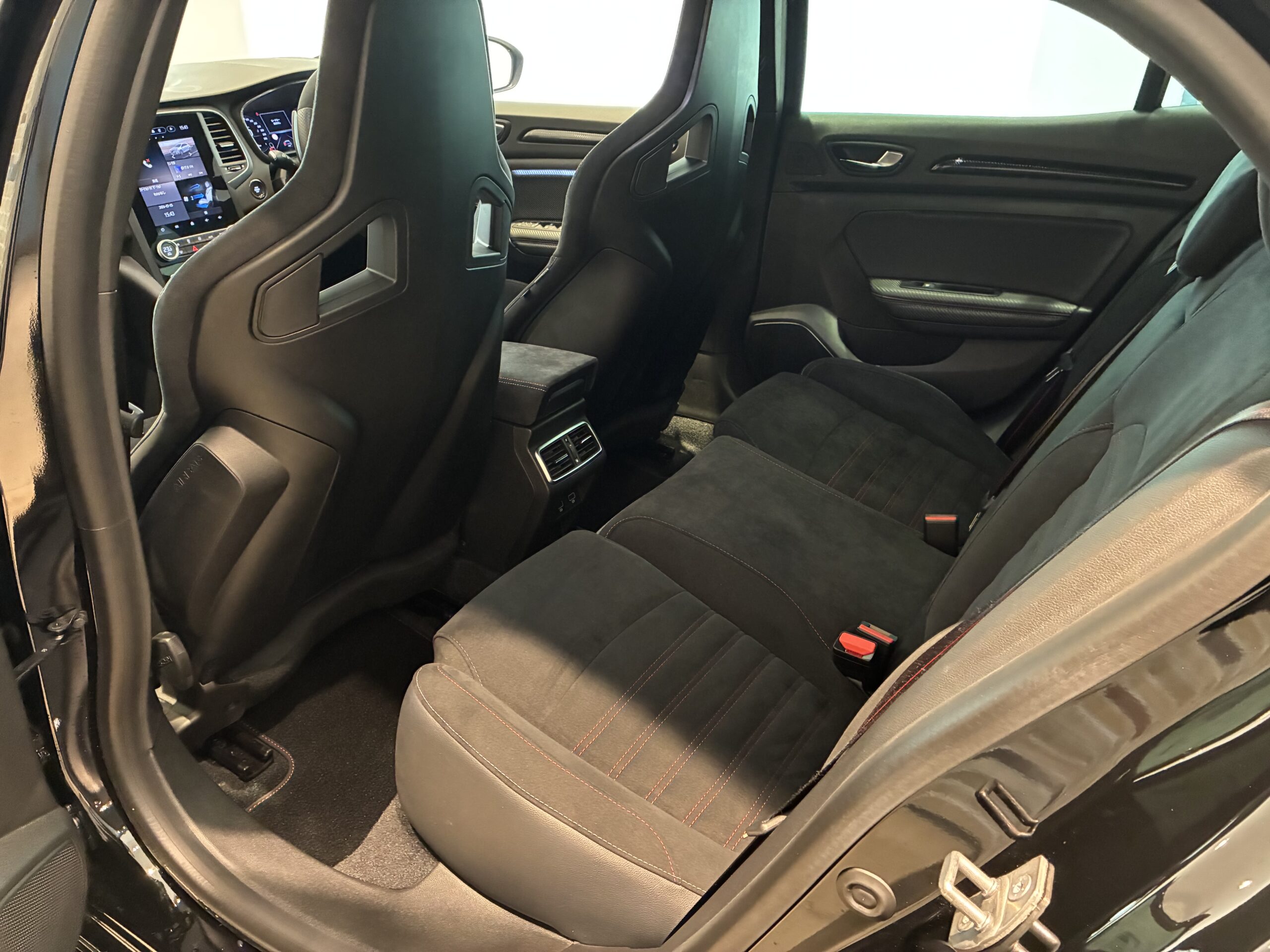 ルノー メガーヌ スポール ウルティム EDC