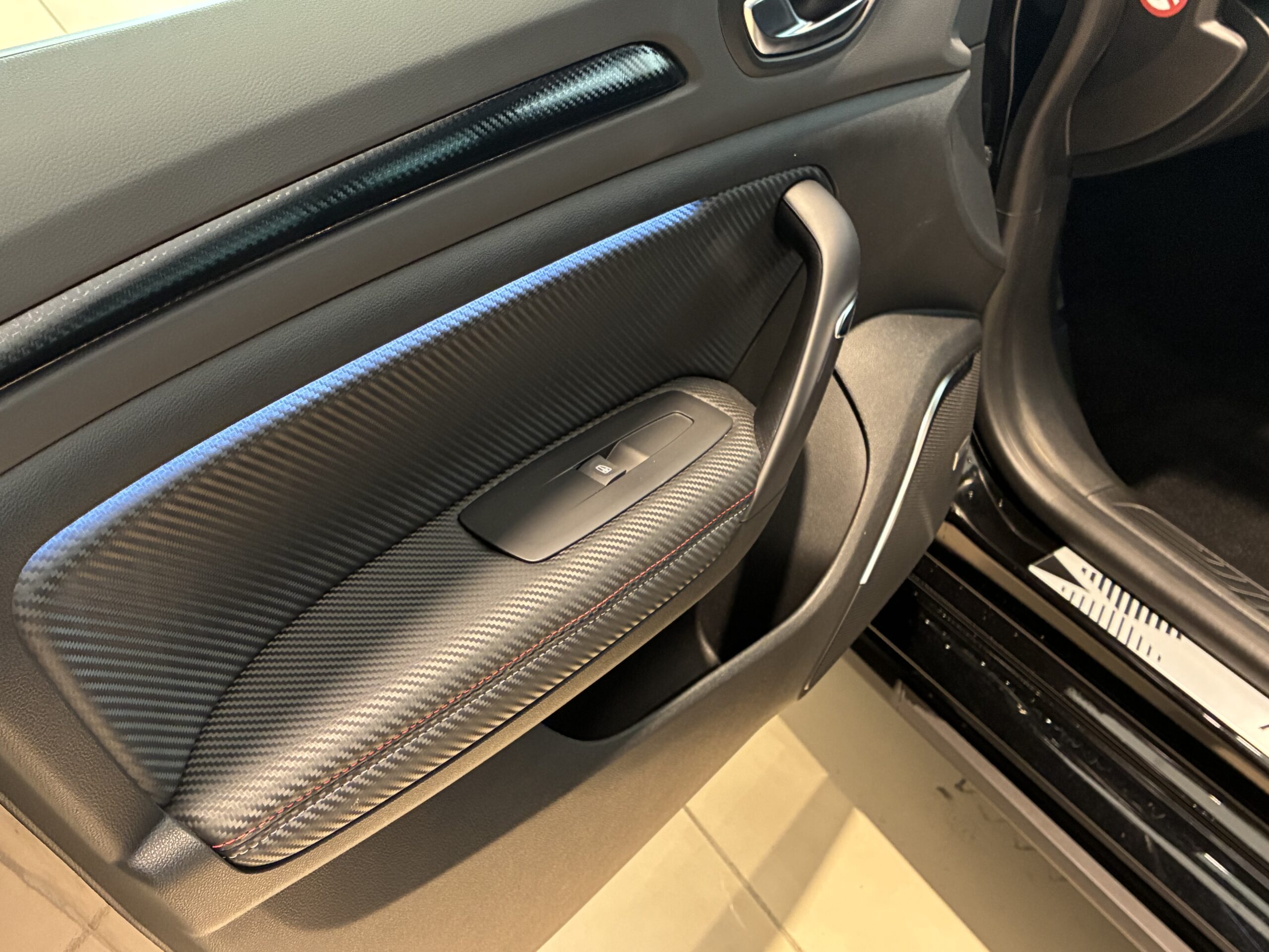 ルノー メガーヌ スポール ウルティム EDC